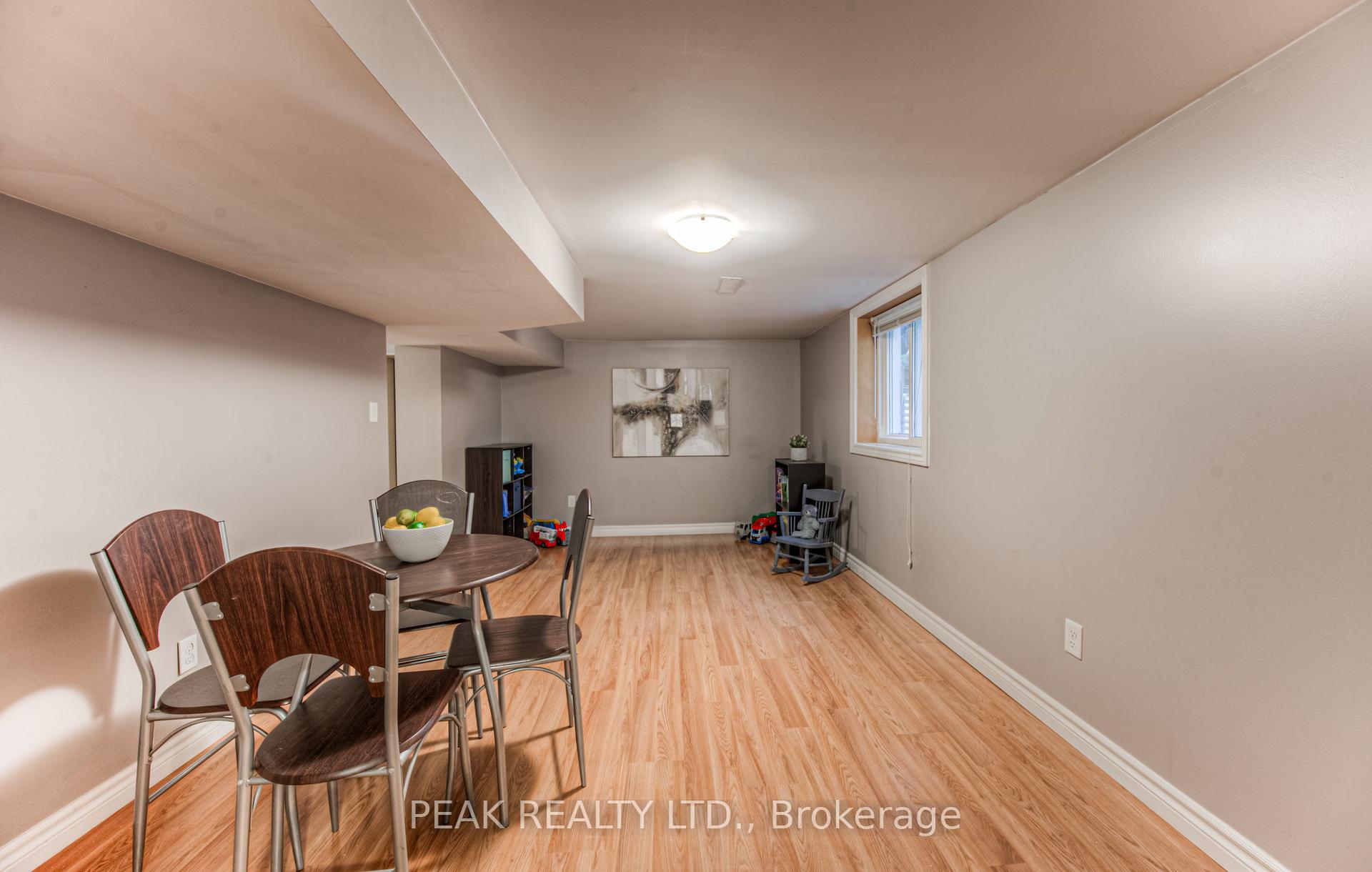 Photo 39 of 19 Ellis Avenue, Kitchener — HOMEH
