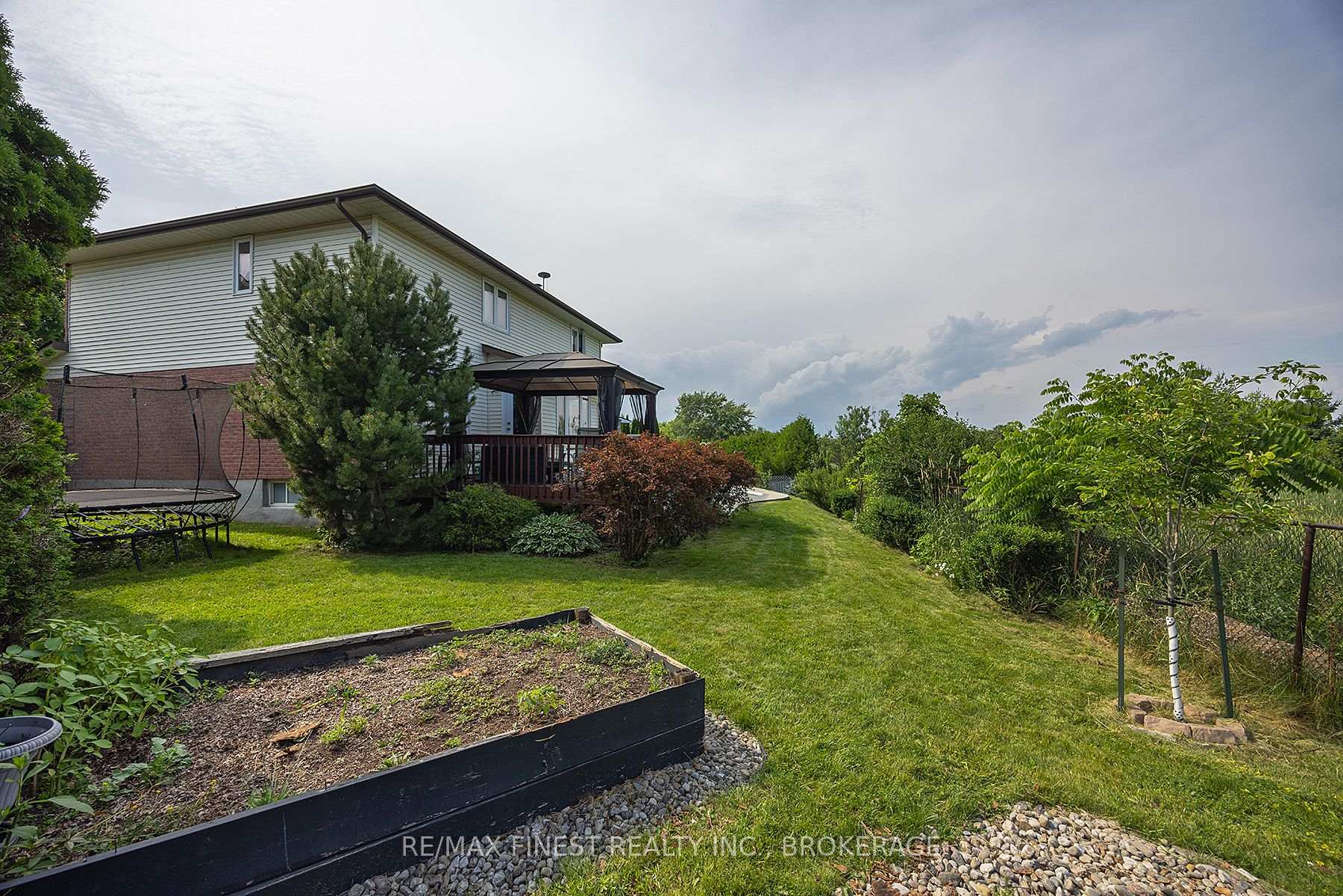 Photo 7 of 678 Summerfield Place, Kingston, East Gardiners Rd — HOMEH