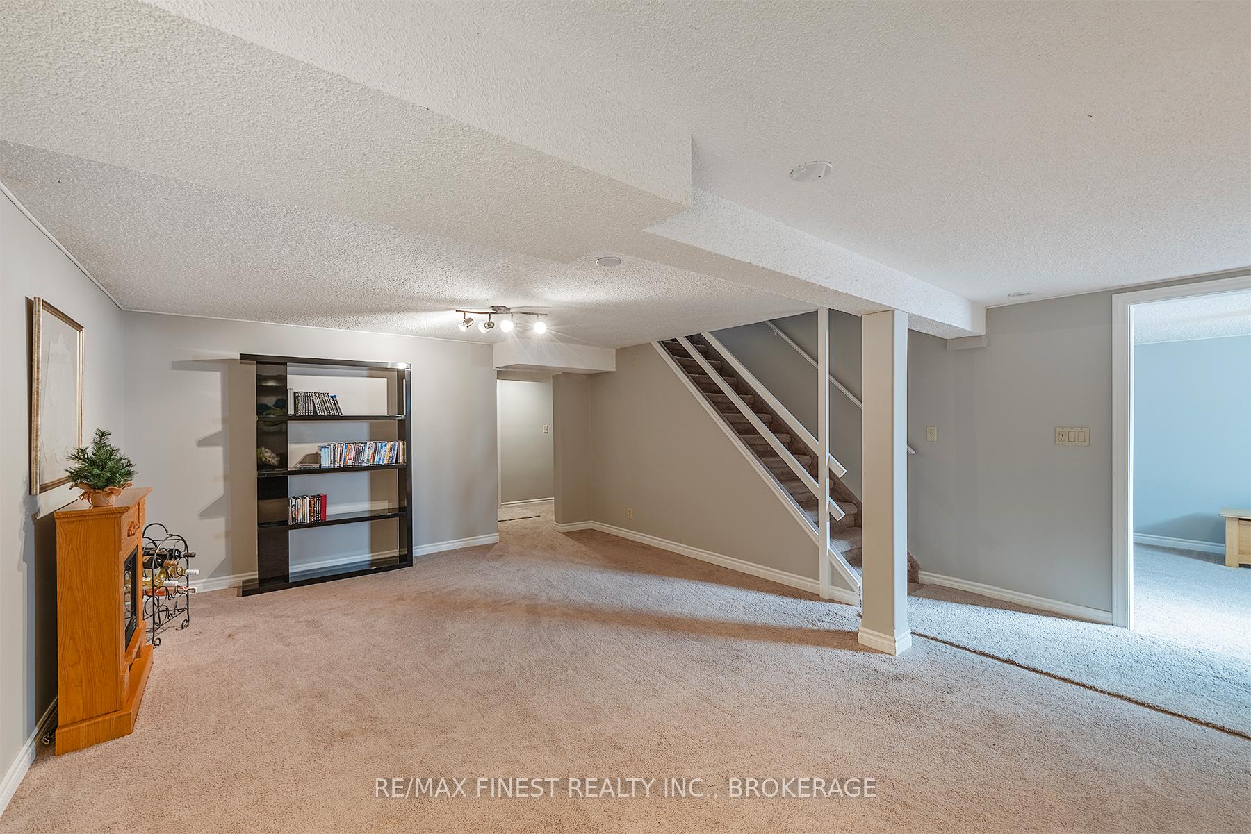 Photo 43 of 678 Summerfield Place, Kingston, East Gardiners Rd — HOMEH