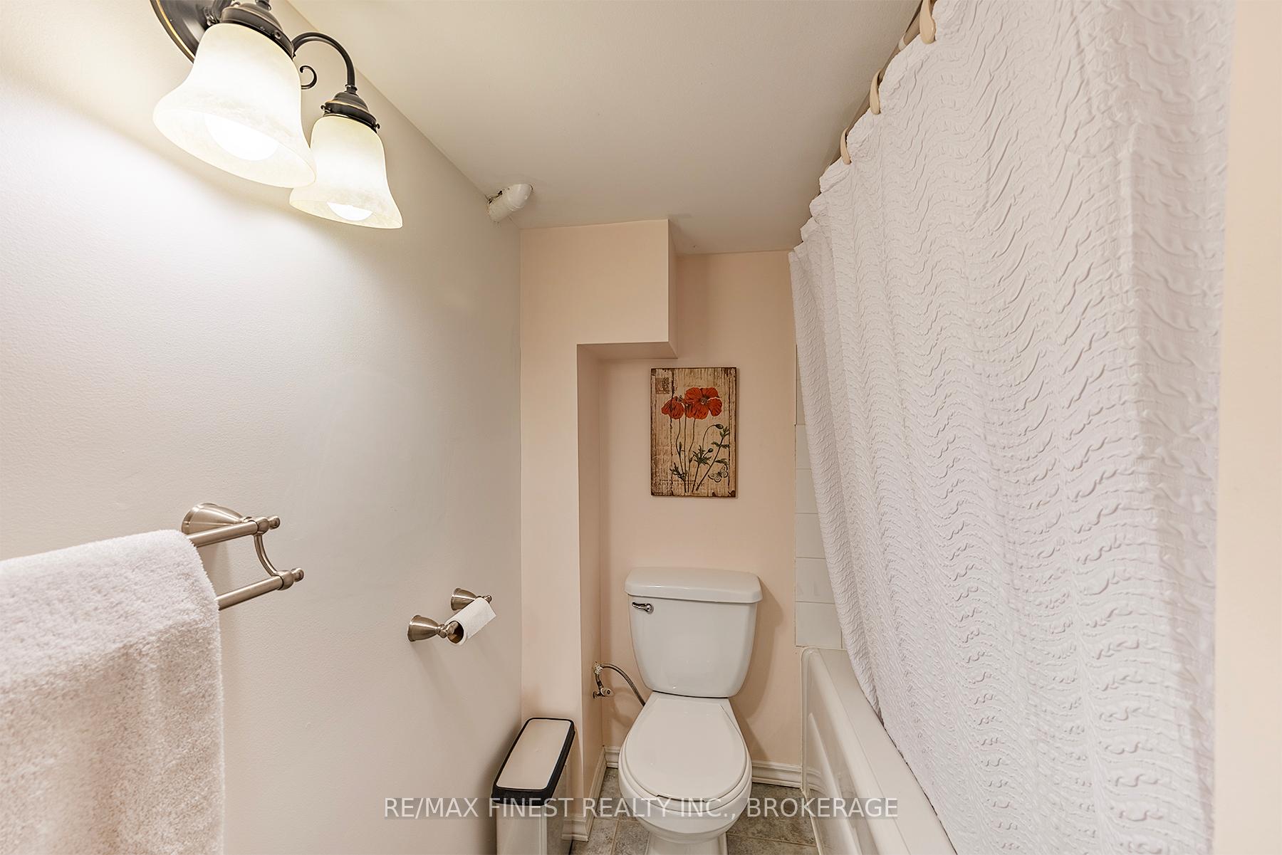 Photo 46 of 678 Summerfield Place, Kingston, East Gardiners Rd — HOMEH