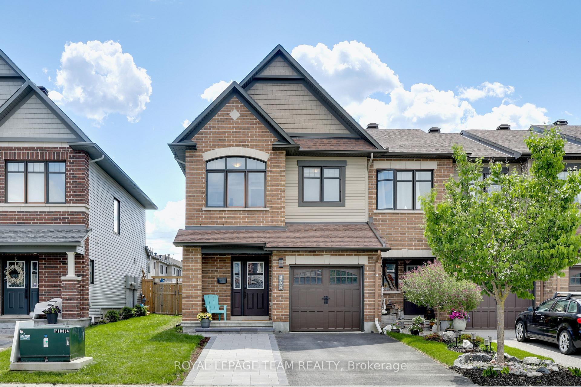 Photo 2 of 458 Brettonwood Ridge, Ottawa, Kanata - Kanata Lakes/Heritage Hills — HOMEH