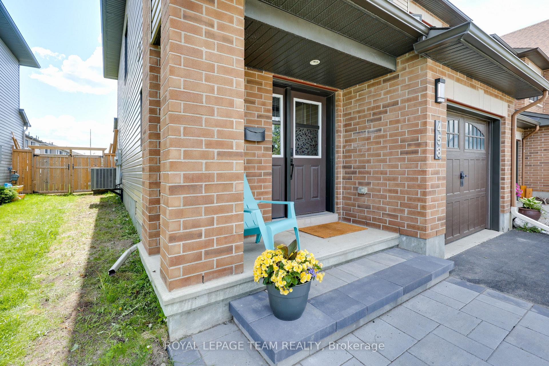 Photo 5 of 458 Brettonwood Ridge, Ottawa, Kanata - Kanata Lakes/Heritage Hills — HOMEH