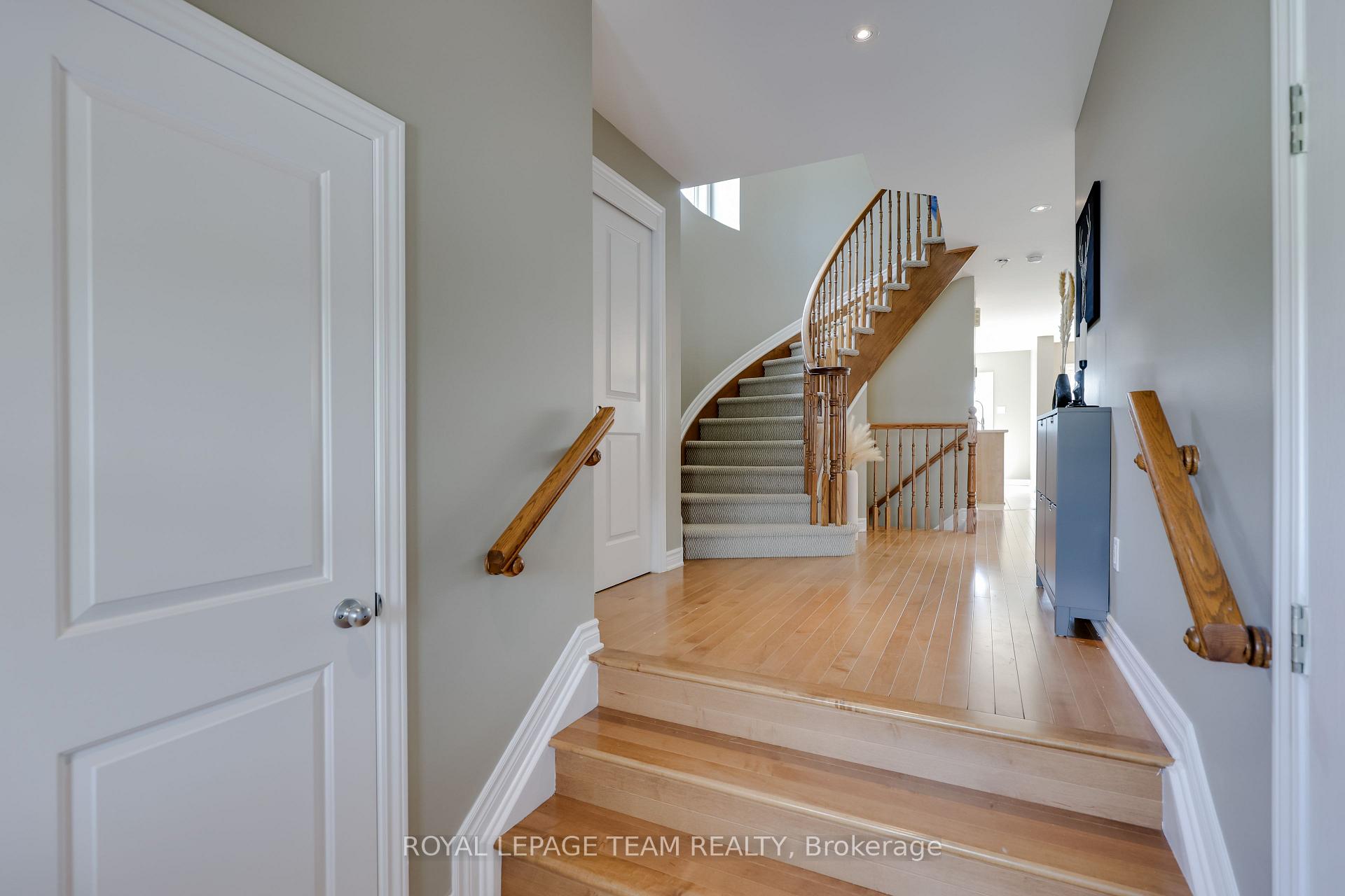 Photo 6 of 458 Brettonwood Ridge, Ottawa, Kanata - Kanata Lakes/Heritage Hills — HOMEH