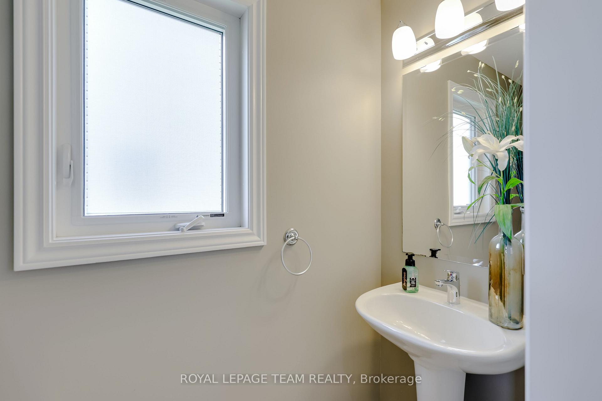 Photo 10 of 458 Brettonwood Ridge, Ottawa, Kanata - Kanata Lakes/Heritage Hills — HOMEH