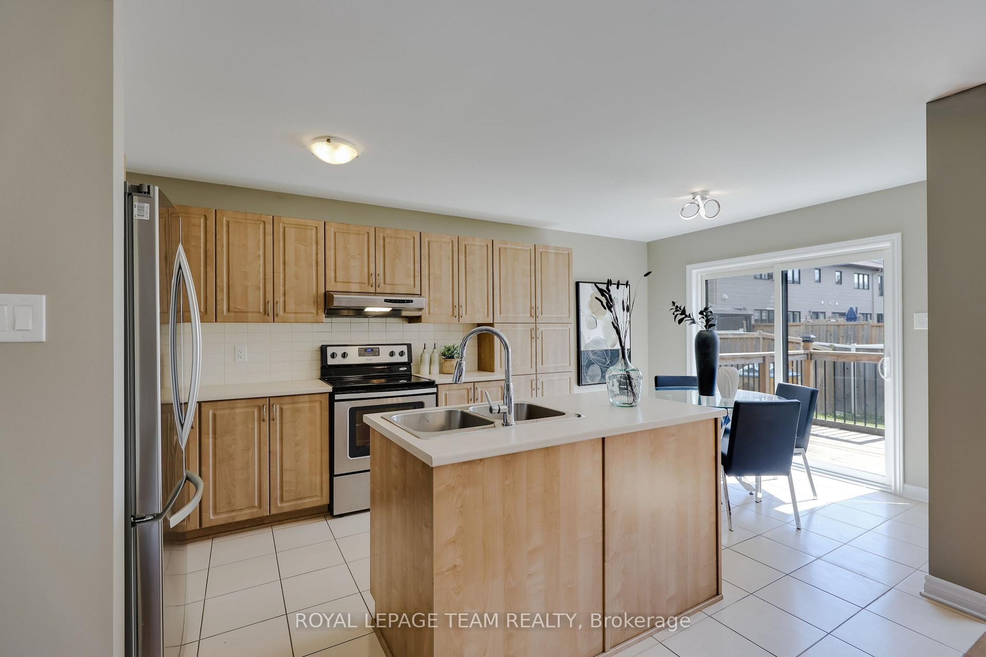 Photo 17 of 458 Brettonwood Ridge, Ottawa, Kanata - Kanata Lakes/Heritage Hills — HOMEH