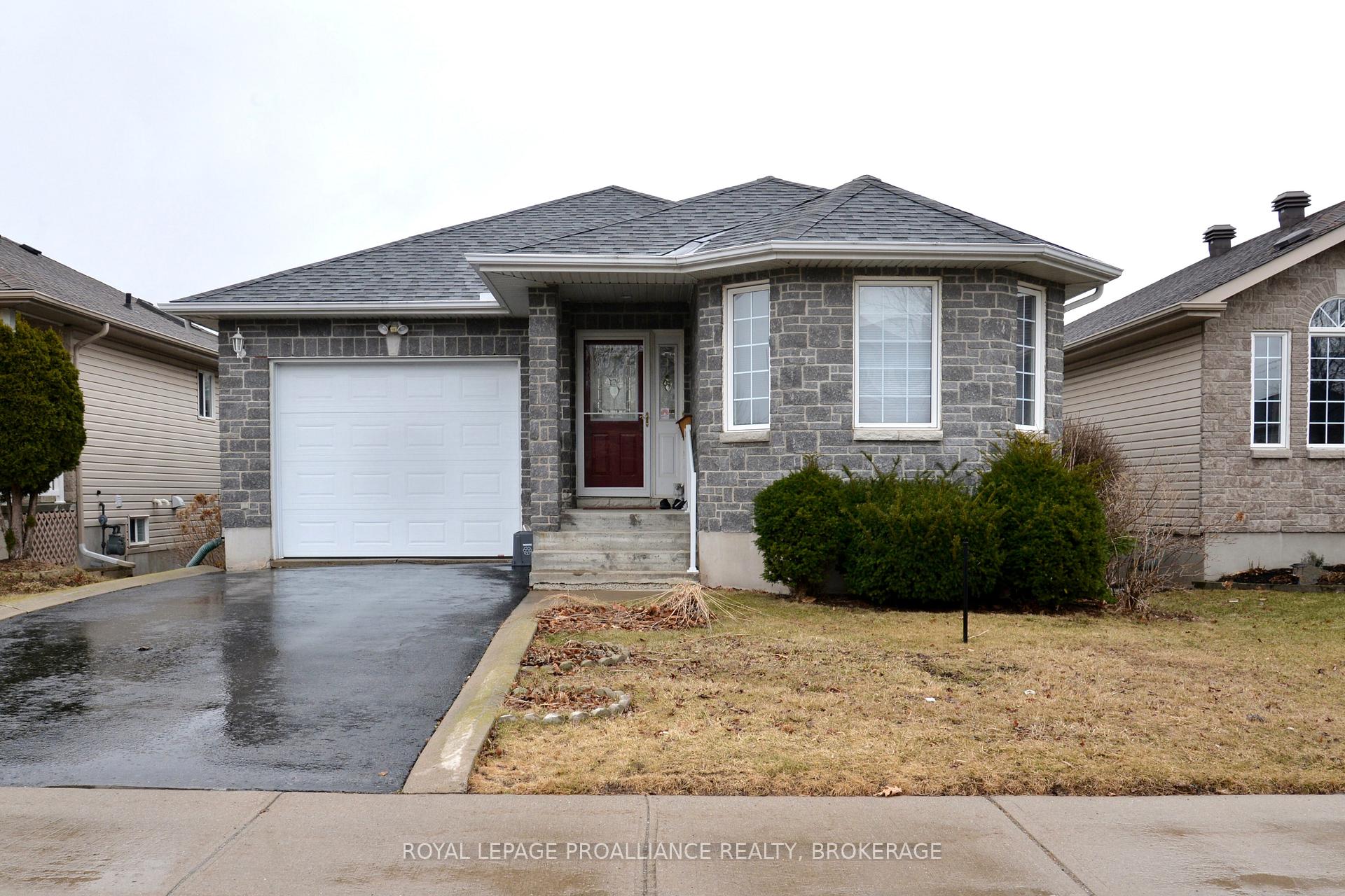 Photo 1 of 752 Tanner Drive, Kingston, East Gardiners Rd — HOMEH
