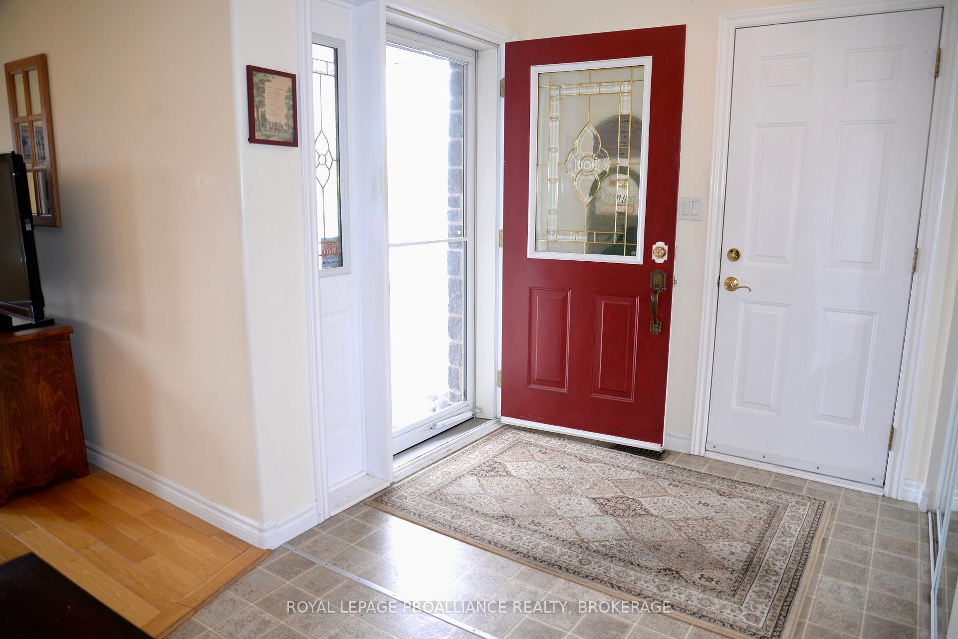 Photo 3 of 752 Tanner Drive, Kingston, East Gardiners Rd — HOMEH