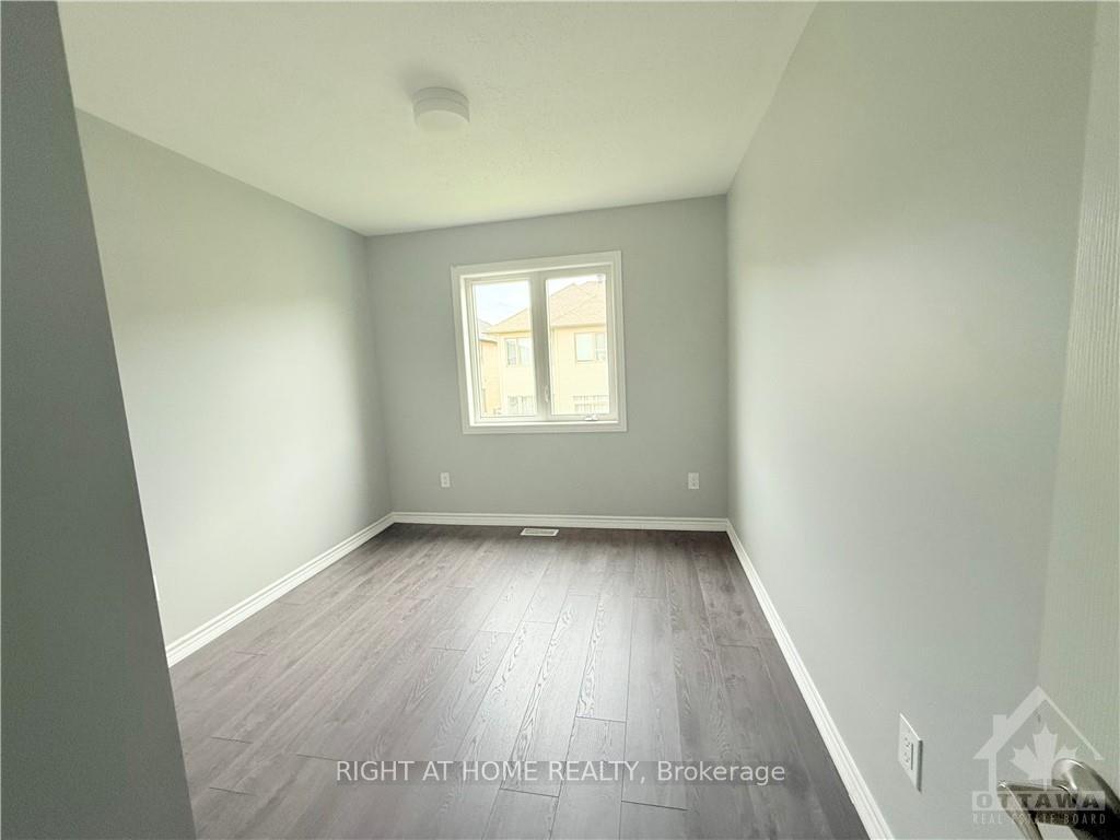 Photo 13 of 106 Lanceleaf Way, Ottawa, Kanata - Emerald Meadows/Trailwest — HOMEH