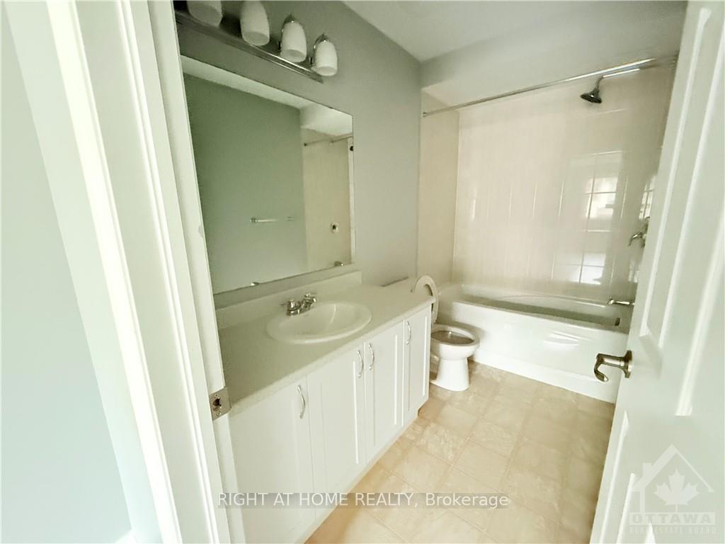 Photo 17 of 106 Lanceleaf Way, Ottawa, Kanata - Emerald Meadows/Trailwest — HOMEH