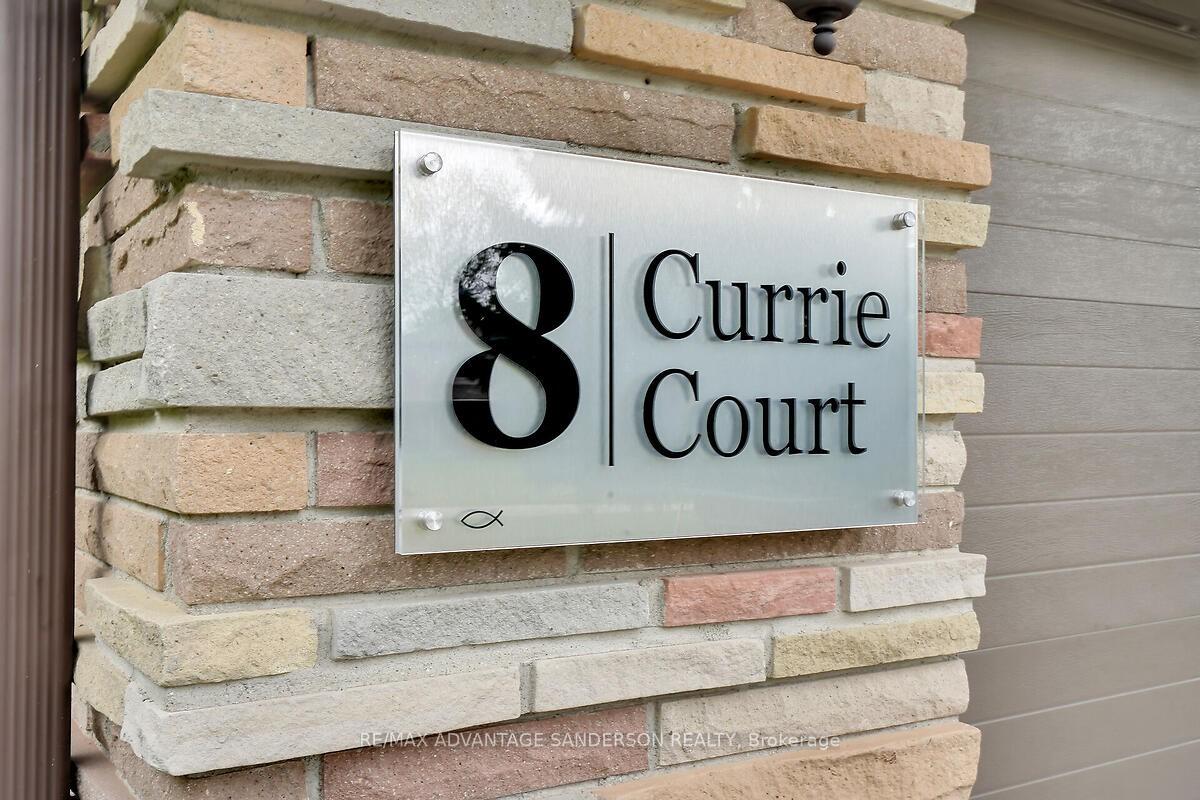 Photo 2 of 8 Currie Court, Middlesex Centre, Poplar Hill — HOMEH