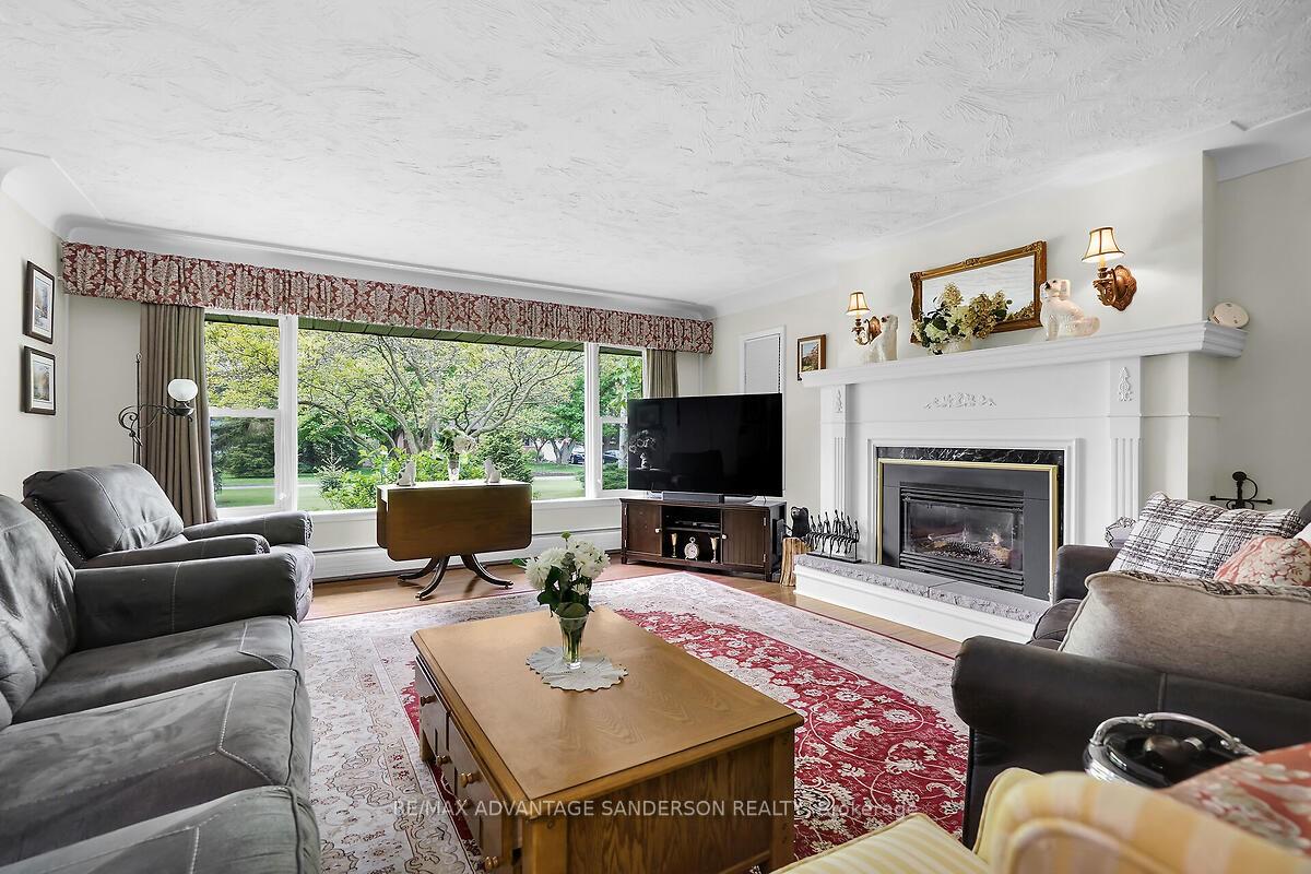 Photo 18 of 8 Currie Court, Middlesex Centre, Poplar Hill — HOMEH