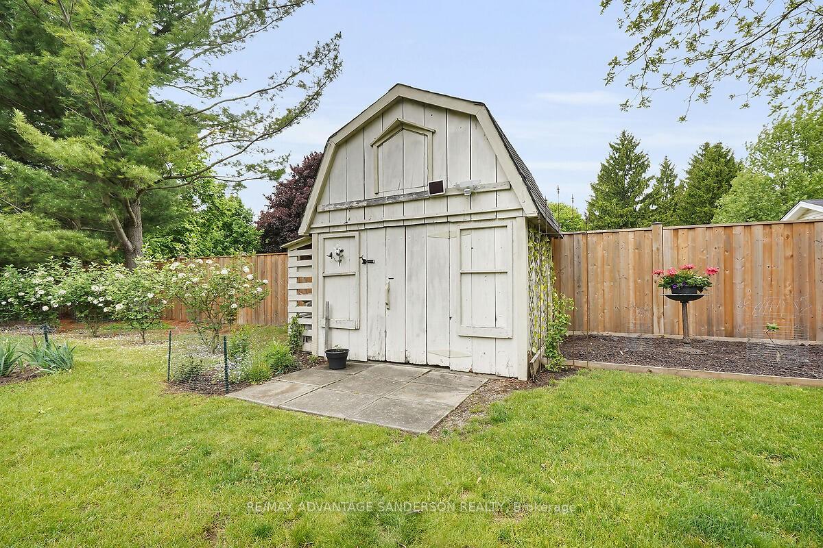 Photo 47 of 8 Currie Court, Middlesex Centre, Poplar Hill — HOMEH