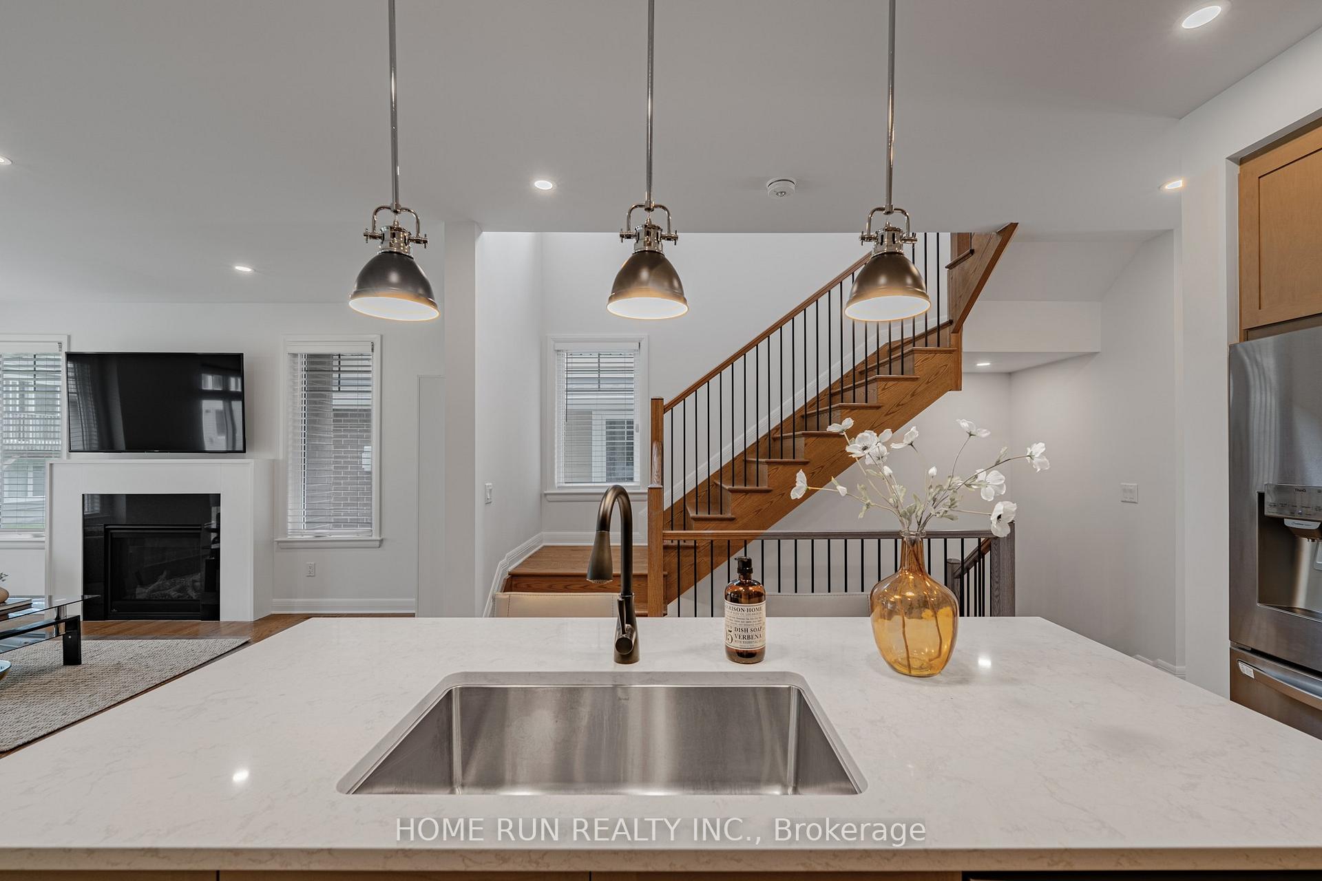 Photo 14 of 515 Hitzlay Terrace, Ottawa, Kanata - Kanata Lakes/Heritage Hills — HOMEH