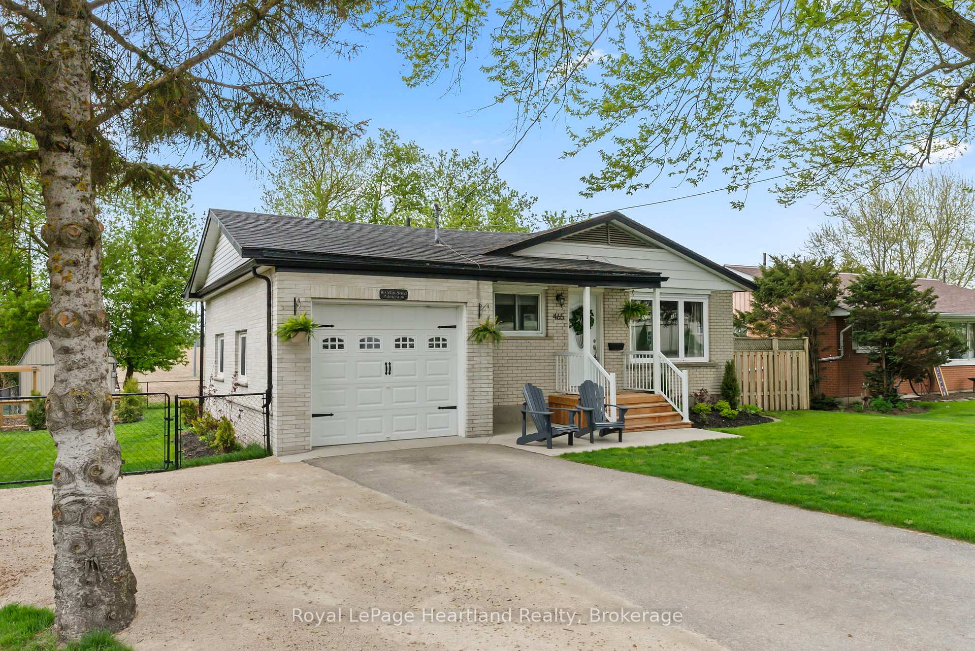 Photo 4 of 465 Main Street W, Minto — HOMEH