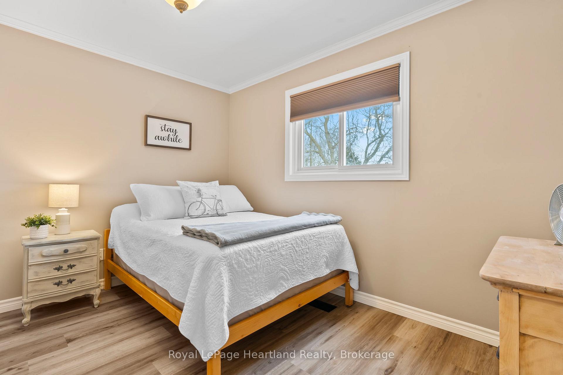 Photo 21 of 465 Main Street W, Minto — HOMEH