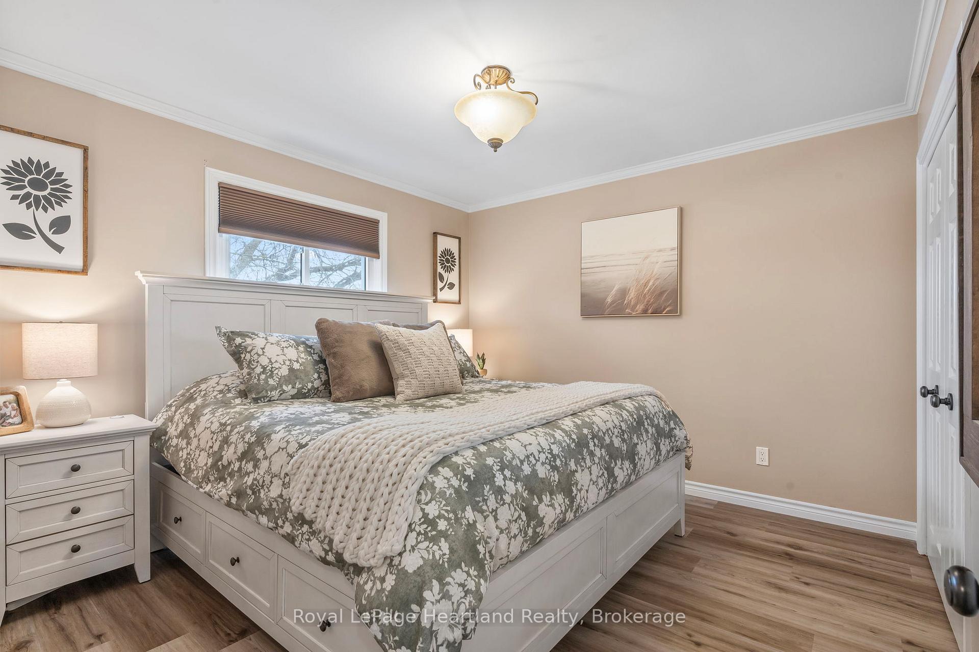 Photo 23 of 465 Main Street W, Minto — HOMEH