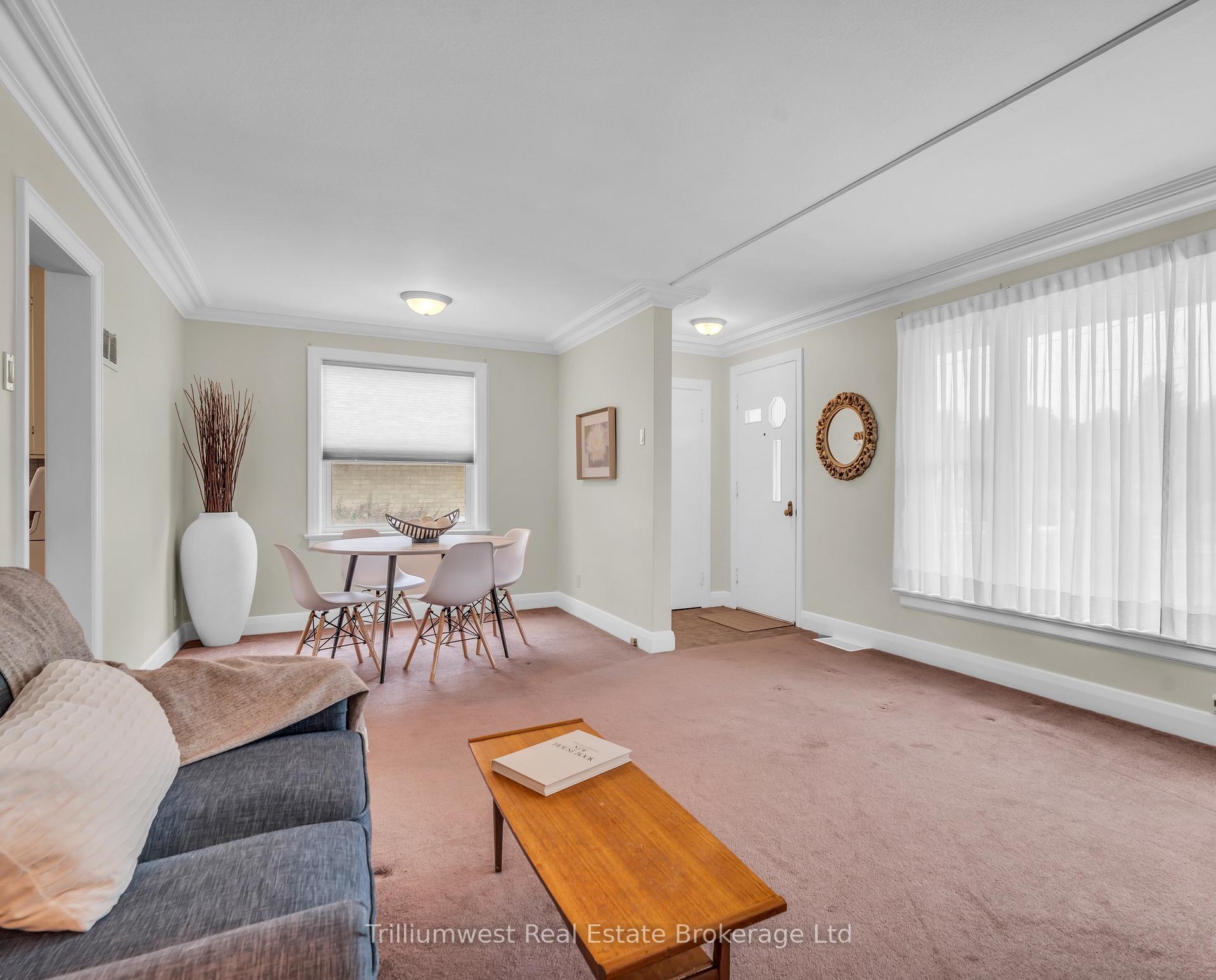 Photo 5 of 126 Melrose Avenue, Kitchener — HOMEH