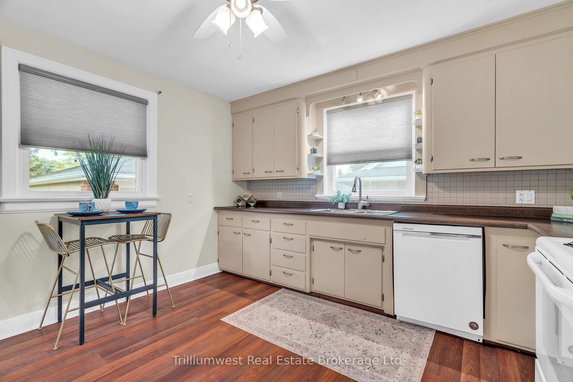 Photo 7 of 126 Melrose Avenue, Kitchener — HOMEH