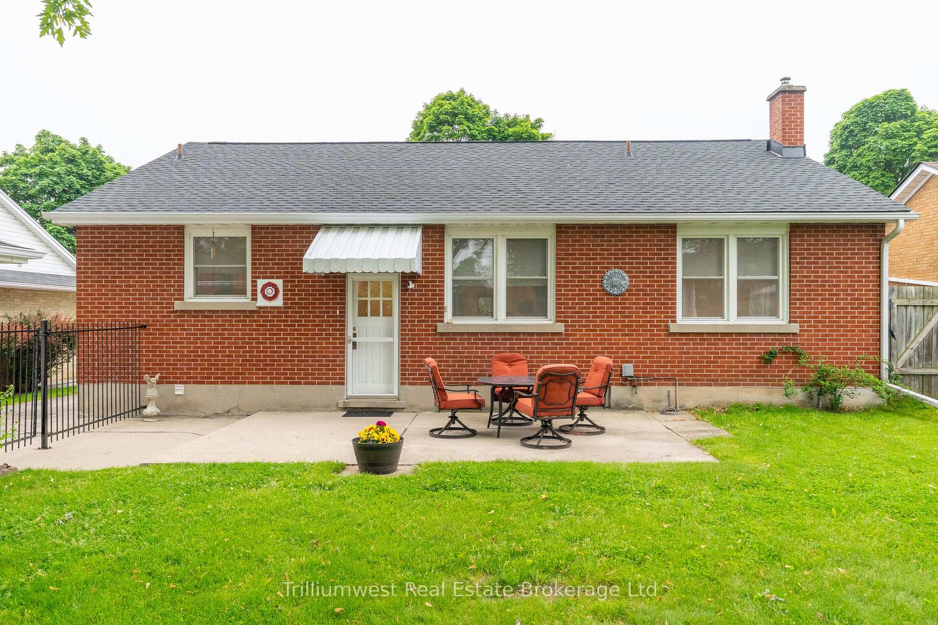 Photo 16 of 126 Melrose Avenue, Kitchener — HOMEH