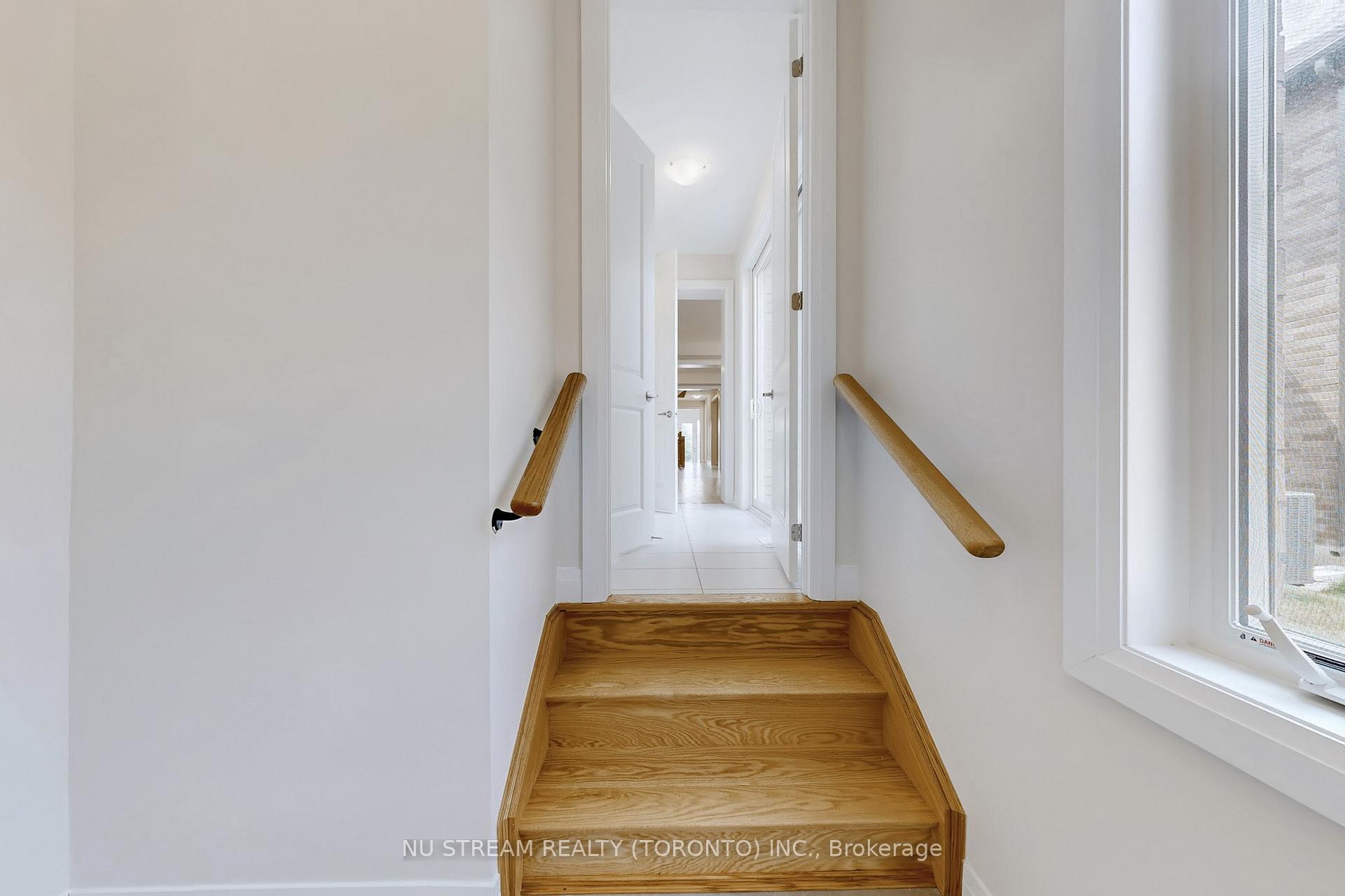 Photo 4 of 3576 Bur Oak Avenue, Markham, Cornell — HOMEH