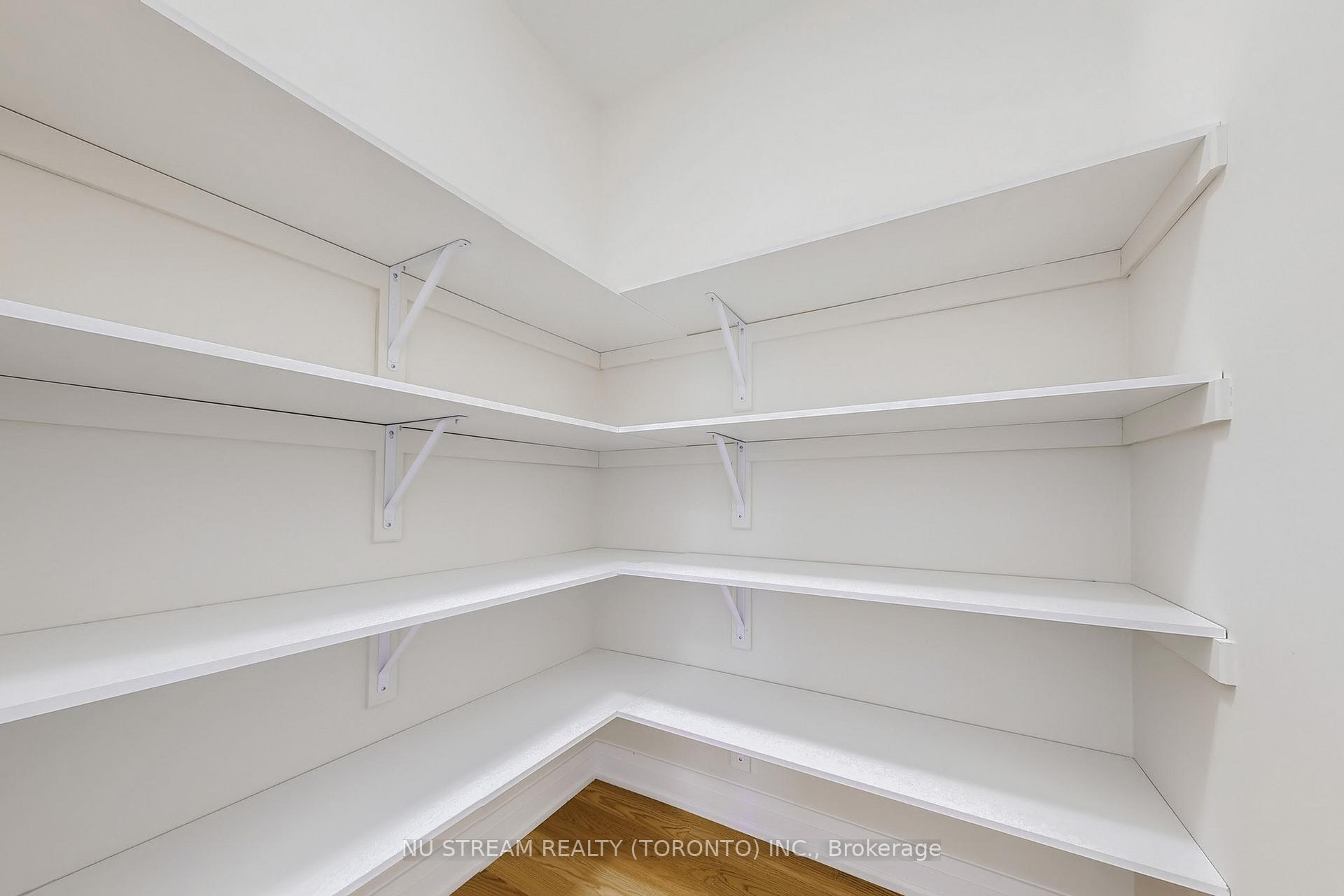 Photo 5 of 3576 Bur Oak Avenue, Markham, Cornell — HOMEH
