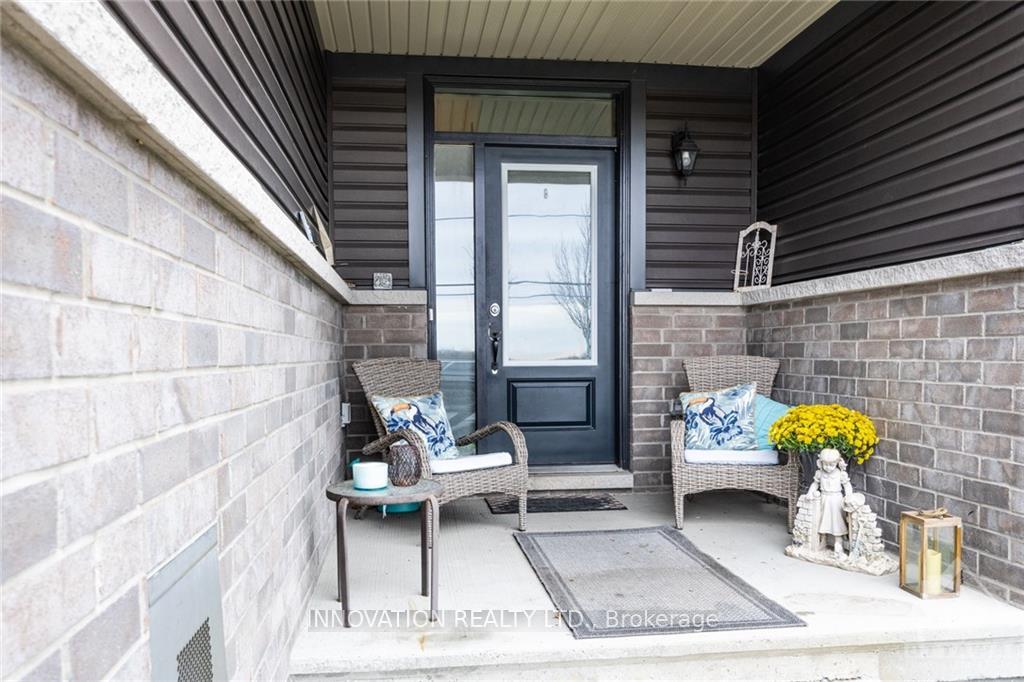 Photo 3 of 243 Tim Sheehan Place, Ottawa, Kanata - Emerald Meadows/Trailwest — HOMEH