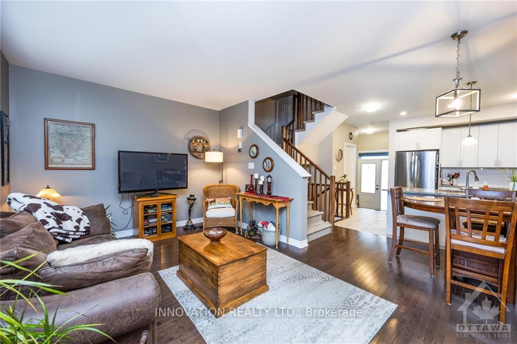 Photo 10 of 243 Tim Sheehan Place, Ottawa, Kanata - Emerald Meadows/Trailwest — HOMEH
