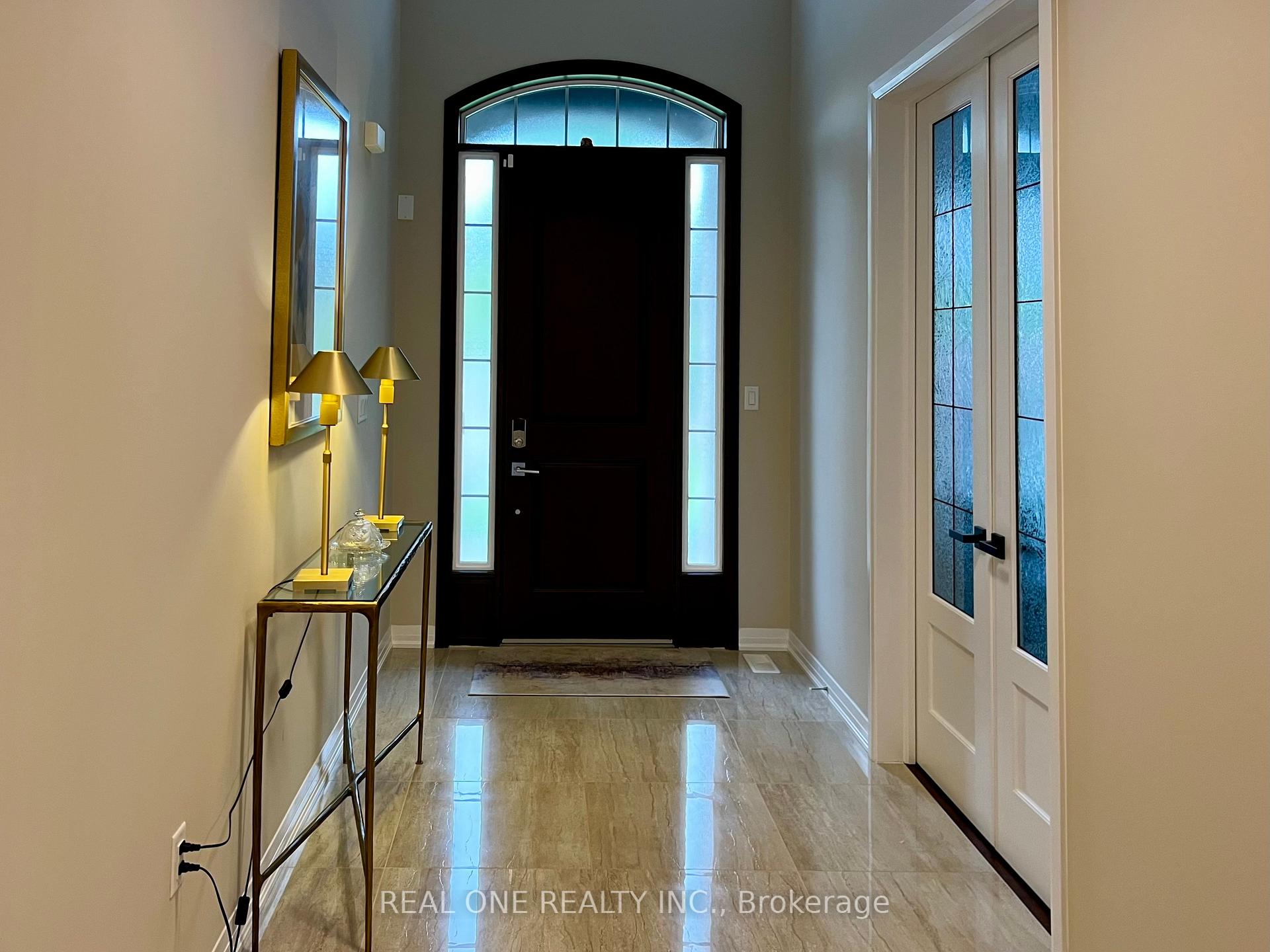 Photo 2 of 47 Upper Mount Albion Road, Hamilton, Stoney Creek Mountain — HOMEH