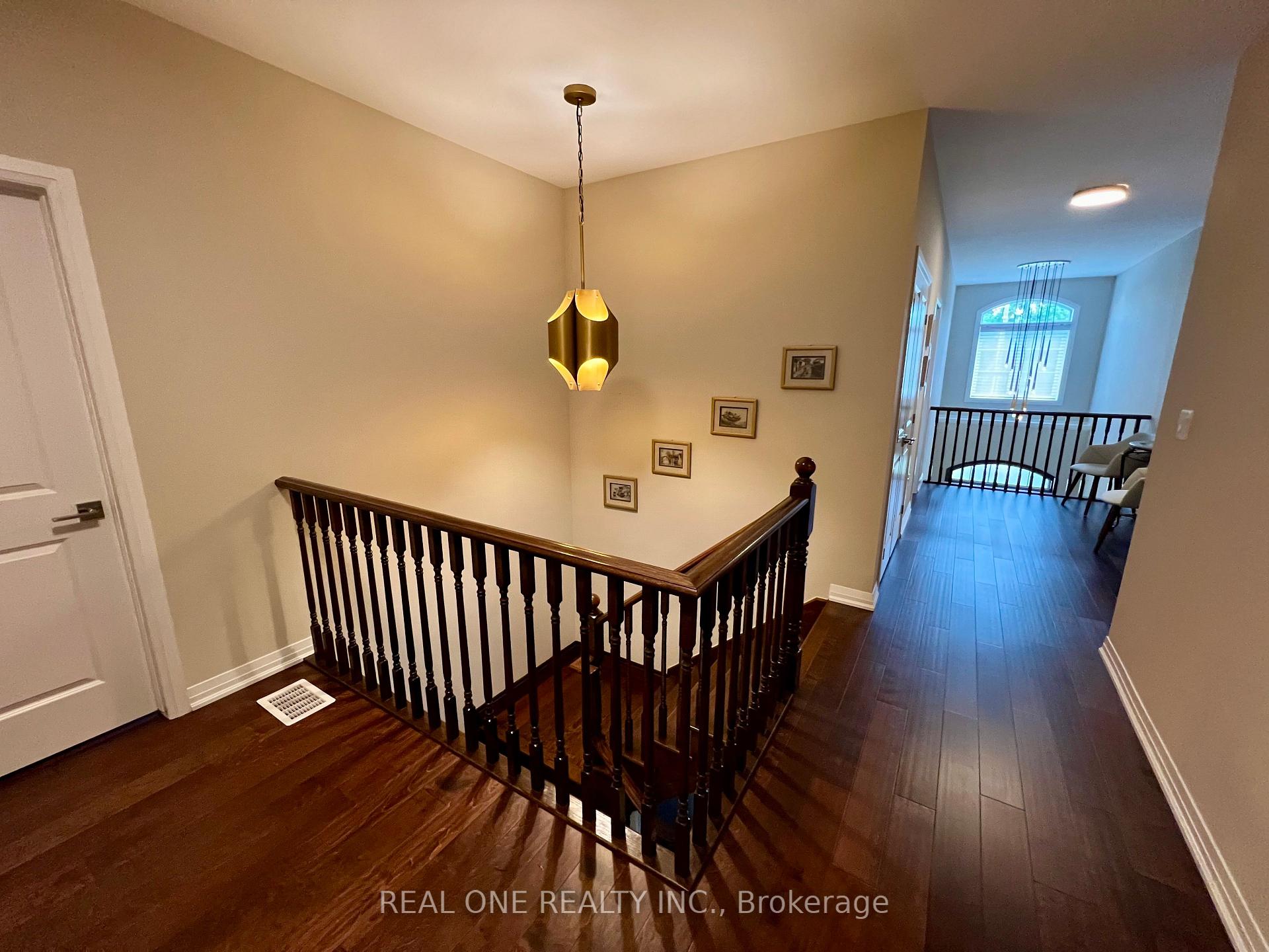 Photo 4 of 47 Upper Mount Albion Road, Hamilton, Stoney Creek Mountain — HOMEH