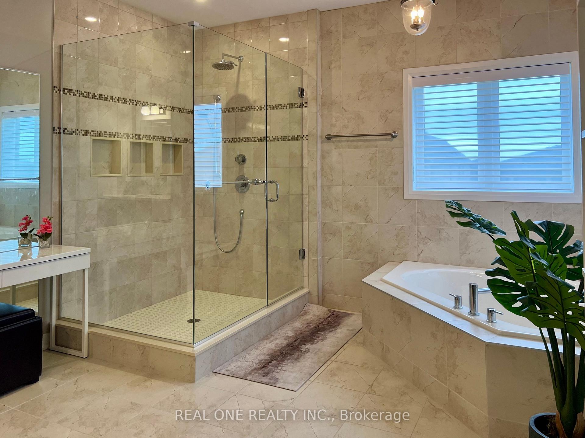 Photo 23 of 47 Upper Mount Albion Road, Hamilton, Stoney Creek Mountain — HOMEH