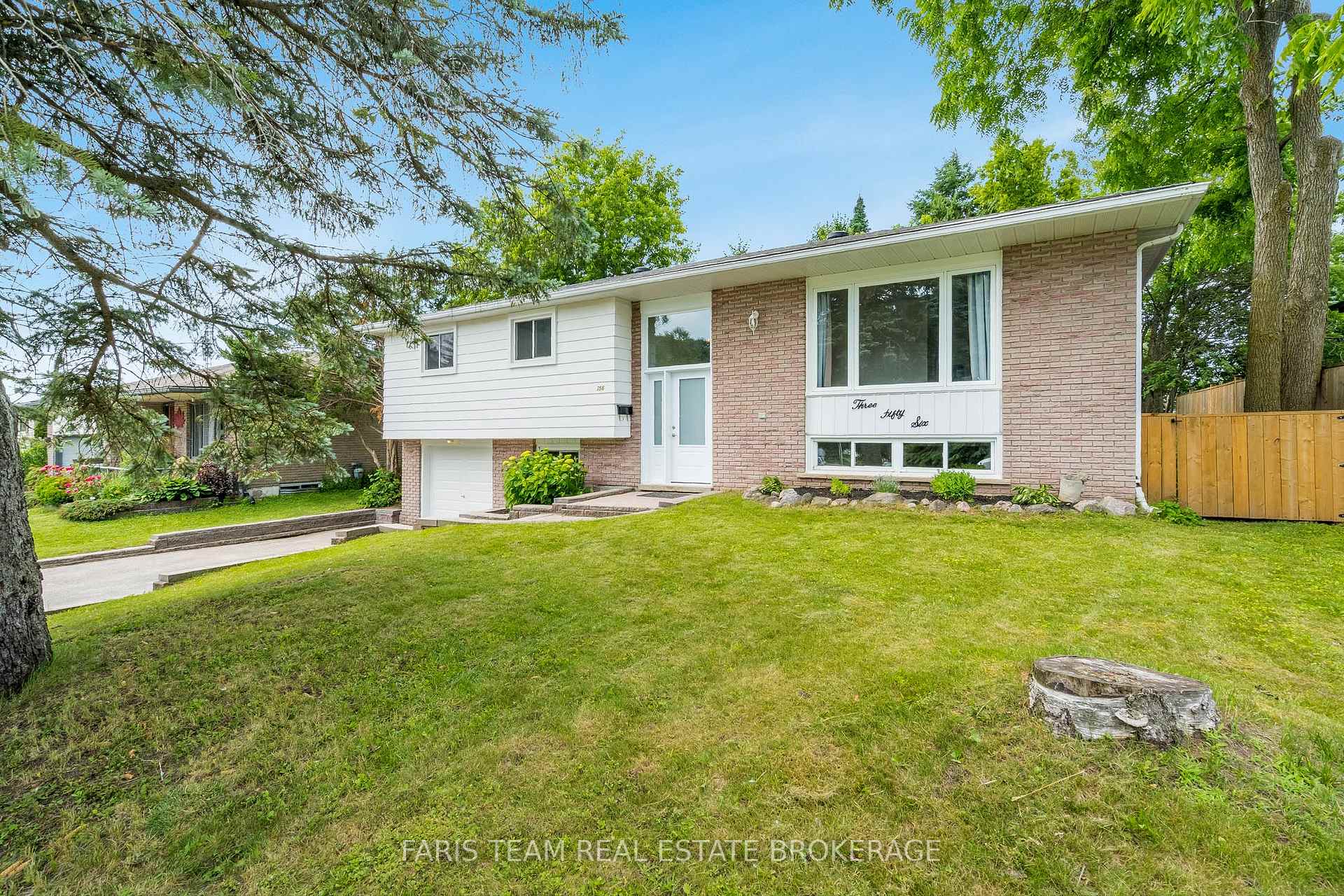 Front of 356 Lescaut Road