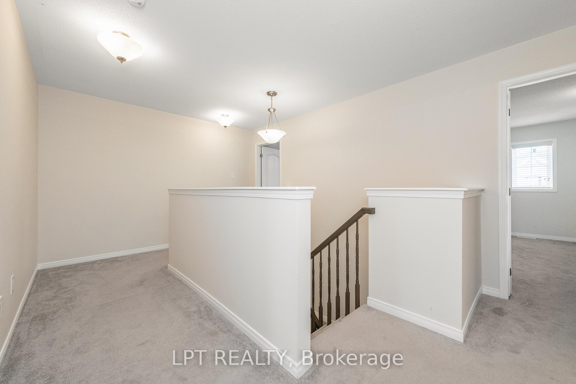 Photo 13 of 618 Silver Spruce Way, Ottawa, Kanata - Emerald Meadows/Trailwest — HOMEH