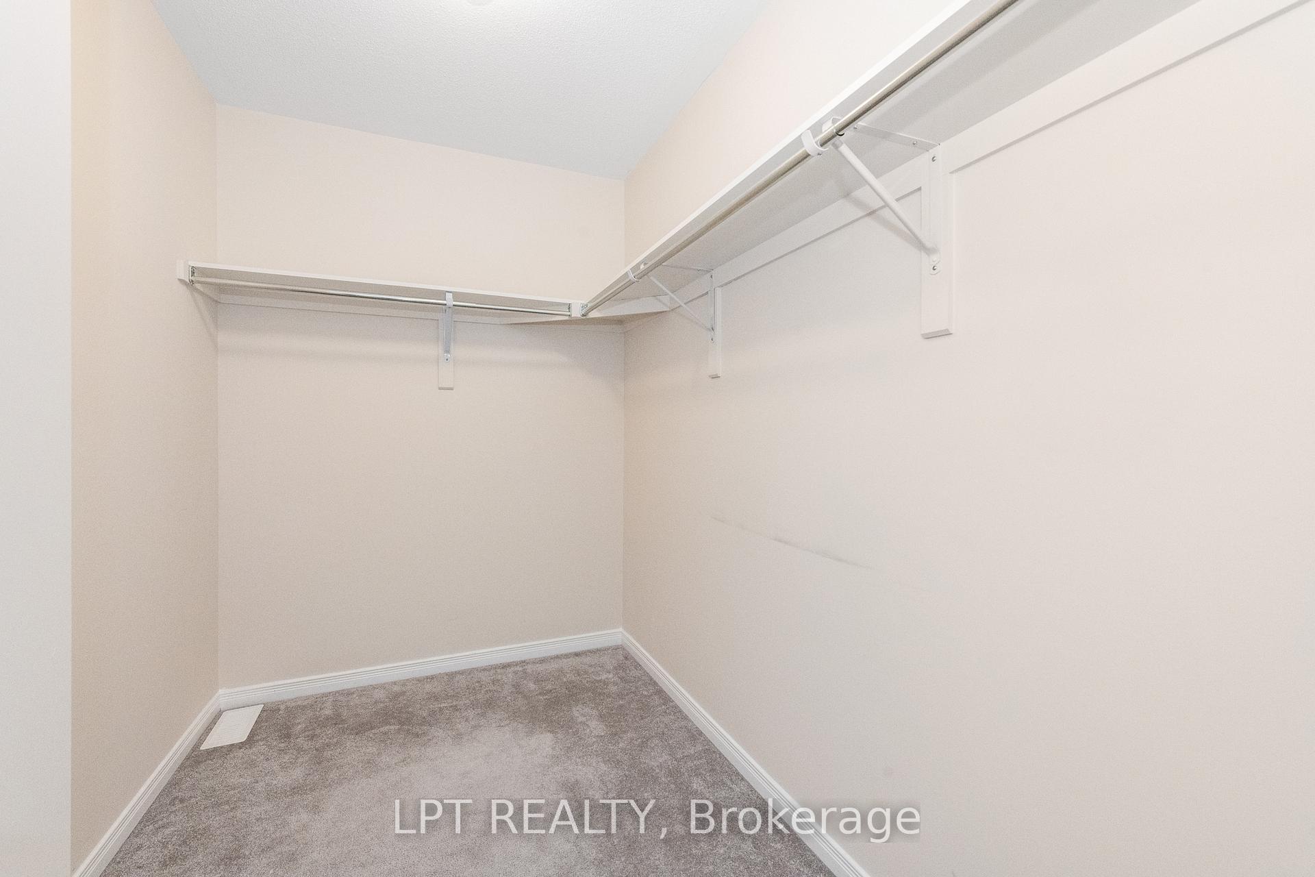 Photo 16 of 618 Silver Spruce Way, Ottawa, Kanata - Emerald Meadows/Trailwest — HOMEH
