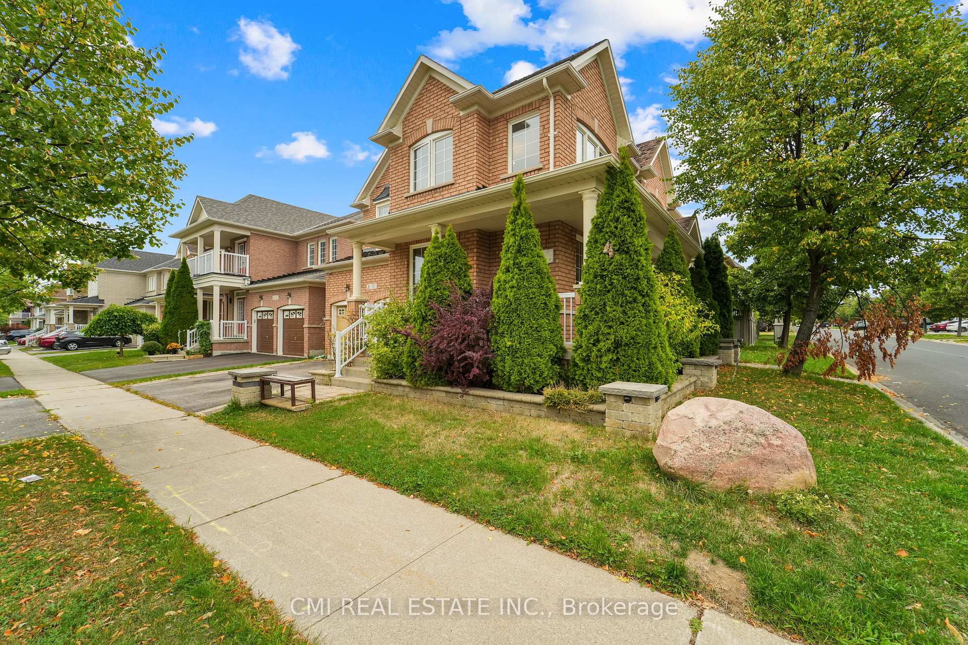 Photo 3 of 32 Hislop Drive, Markham, Box Grove — HOMEH