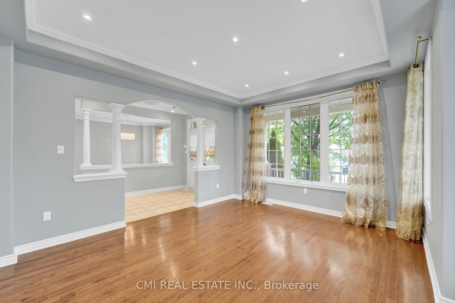 Photo 6 of 32 Hislop Drive, Markham, Box Grove — HOMEH