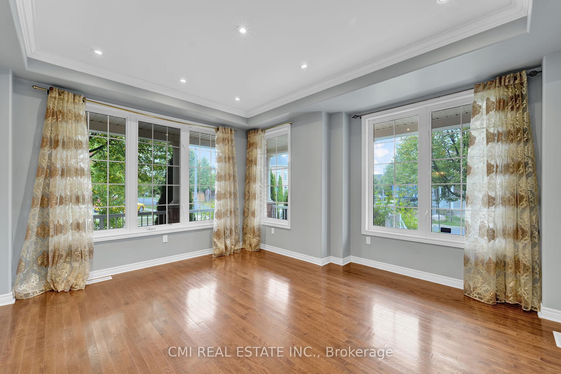 Photo 7 of 32 Hislop Drive, Markham, Box Grove — HOMEH