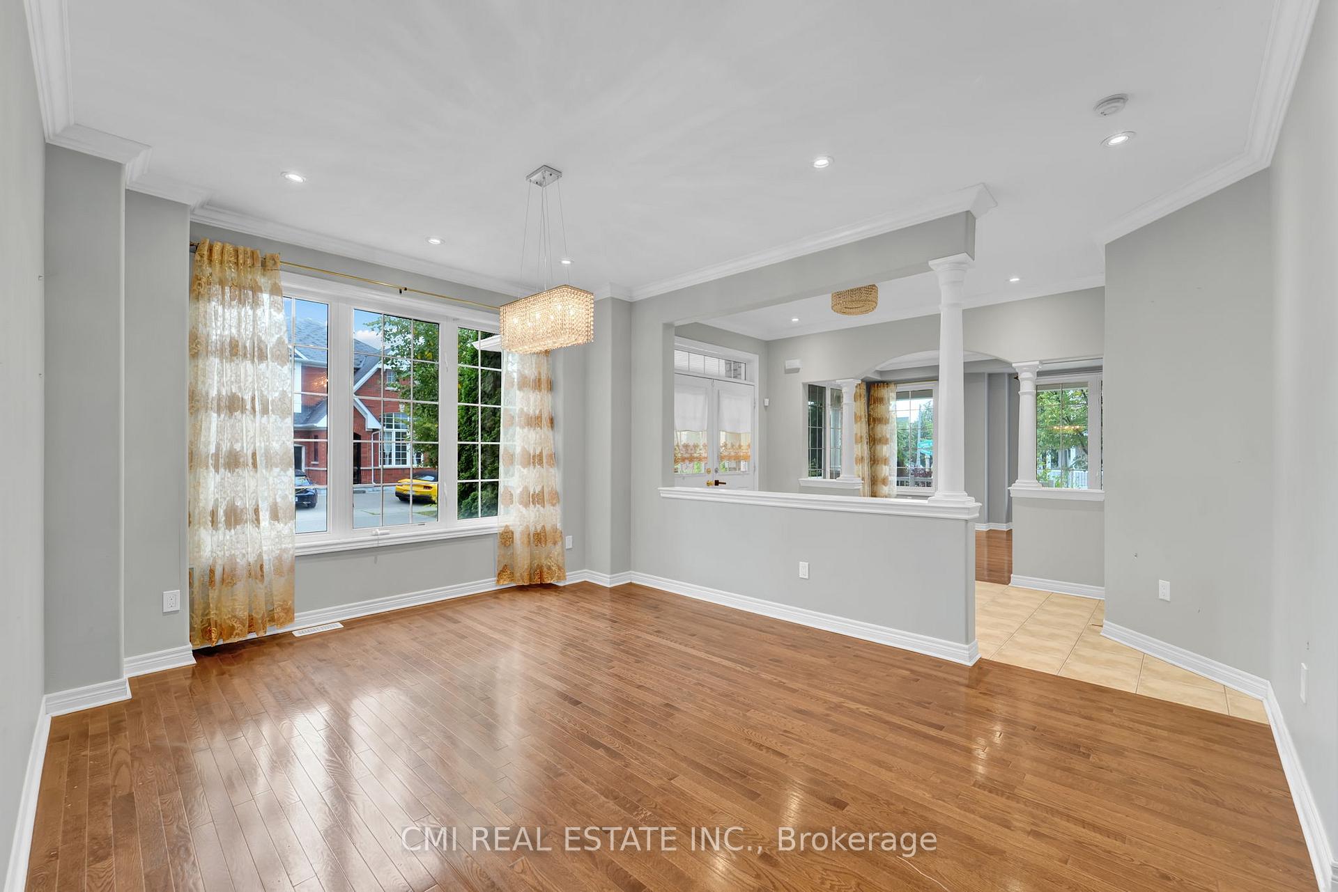 Photo 8 of 32 Hislop Drive, Markham, Box Grove — HOMEH
