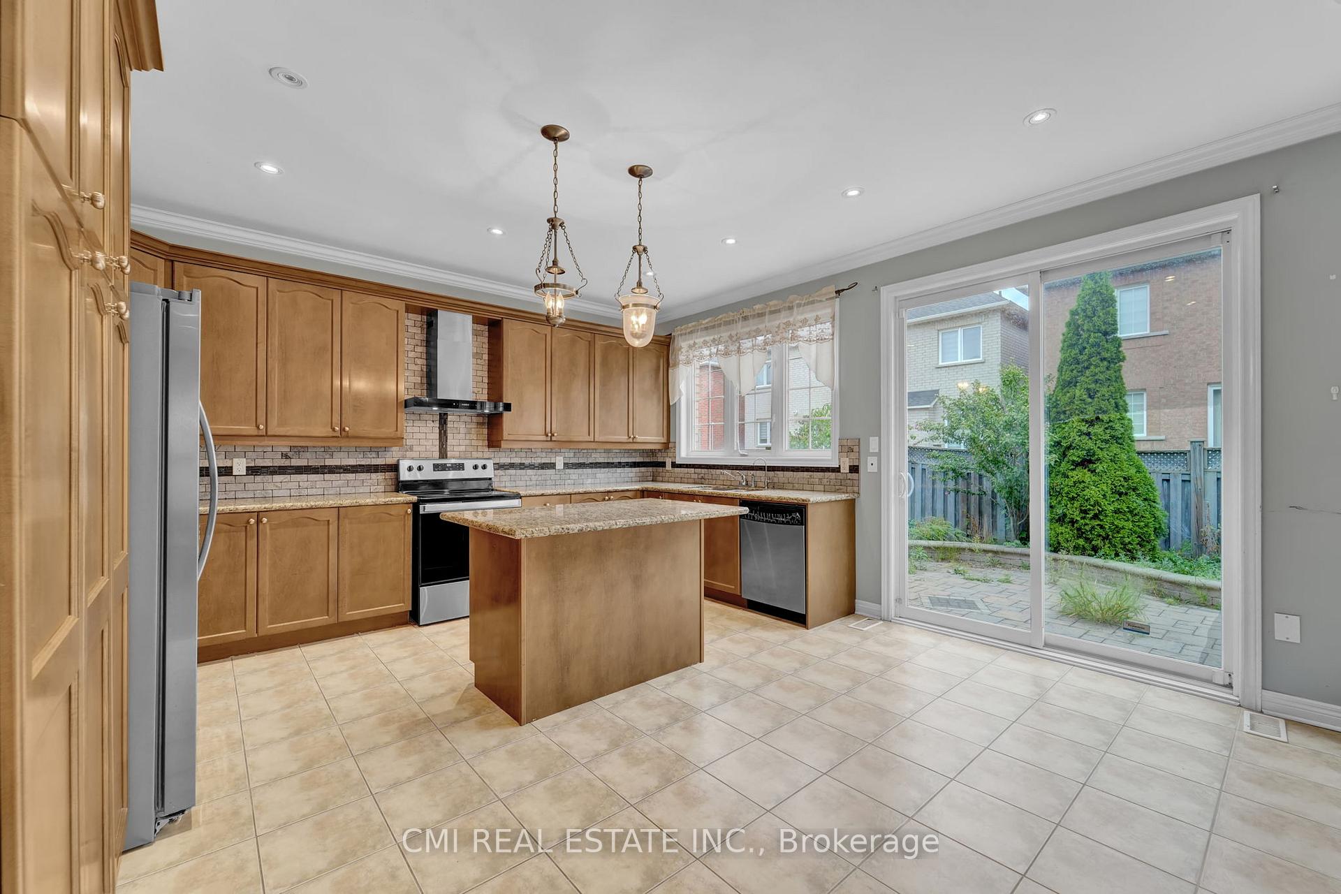 Photo 15 of 32 Hislop Drive, Markham, Box Grove — HOMEH