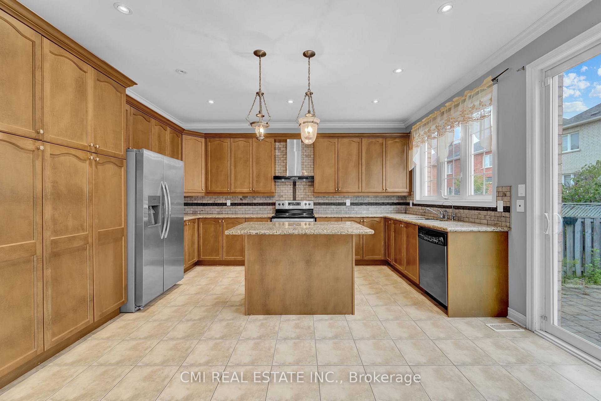 Photo 16 of 32 Hislop Drive, Markham, Box Grove — HOMEH