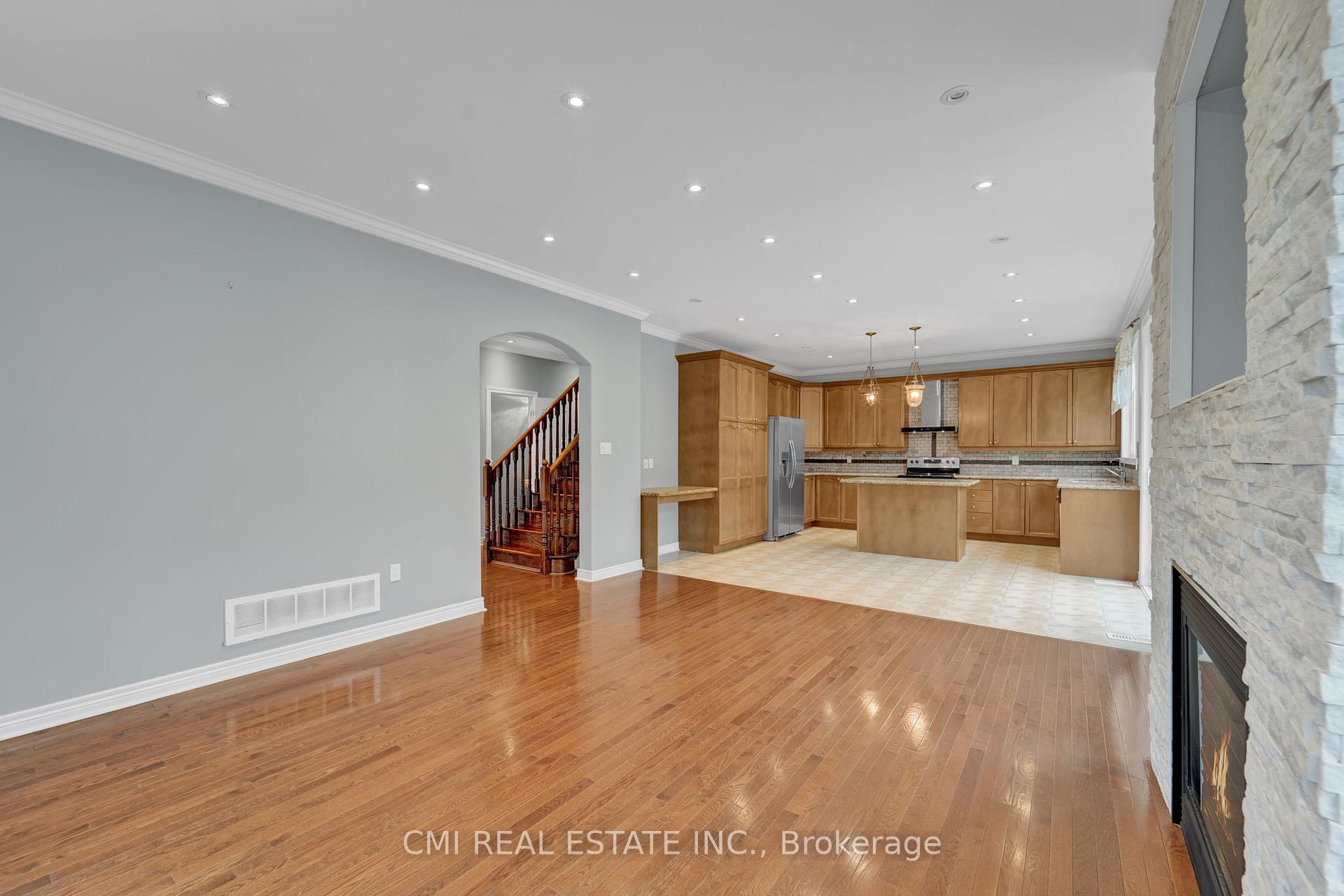 Photo 17 of 32 Hislop Drive, Markham, Box Grove — HOMEH