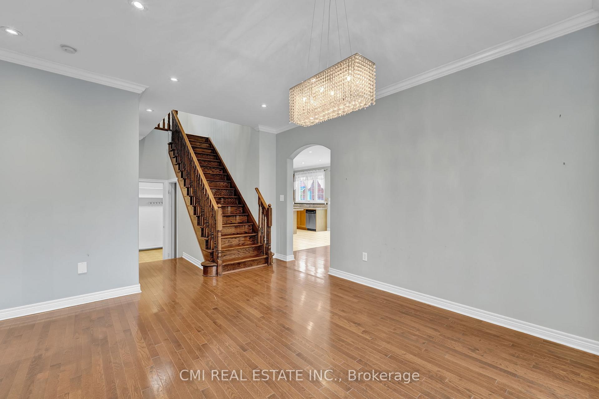 Photo 19 of 32 Hislop Drive, Markham, Box Grove — HOMEH