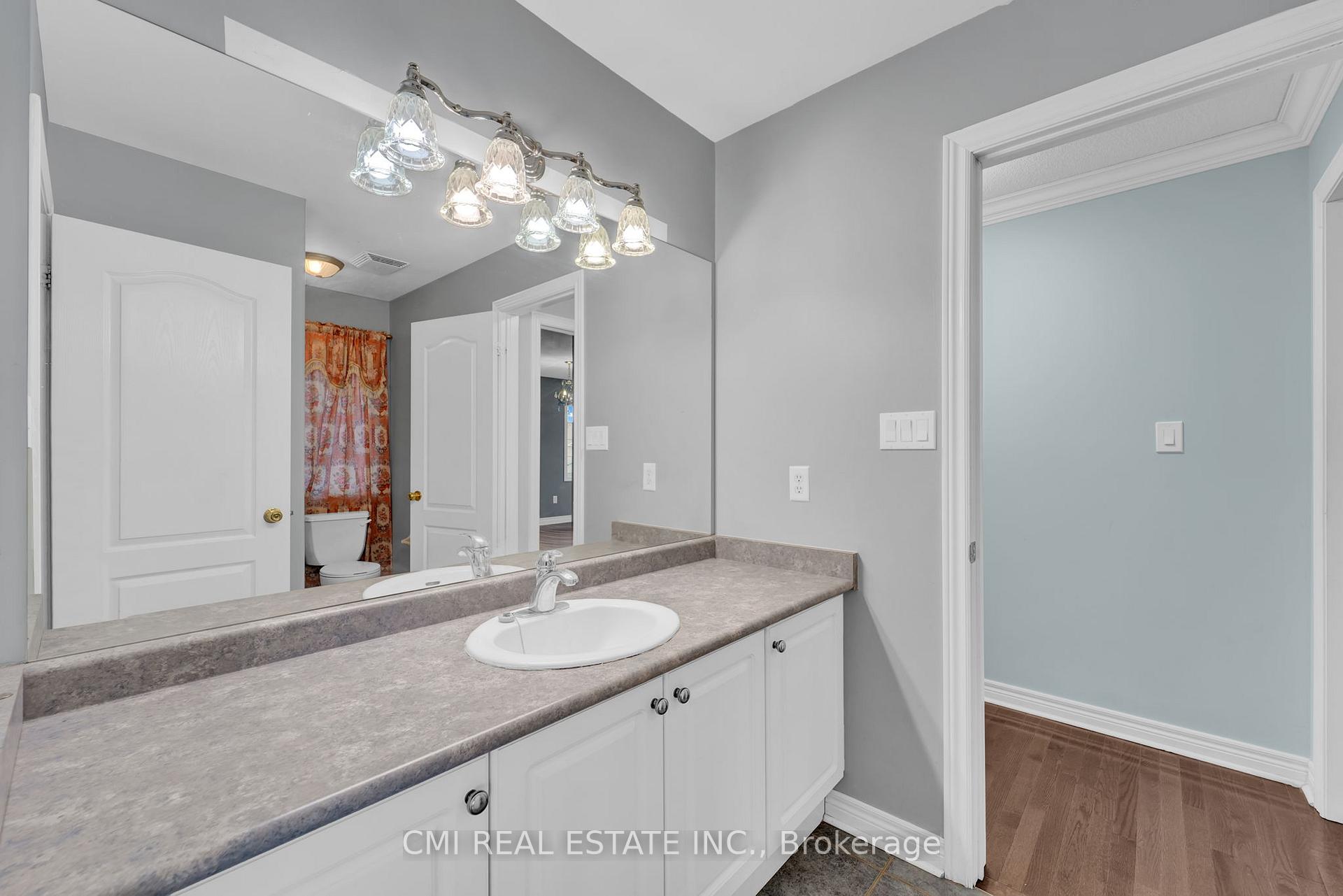 Photo 24 of 32 Hislop Drive, Markham, Box Grove — HOMEH