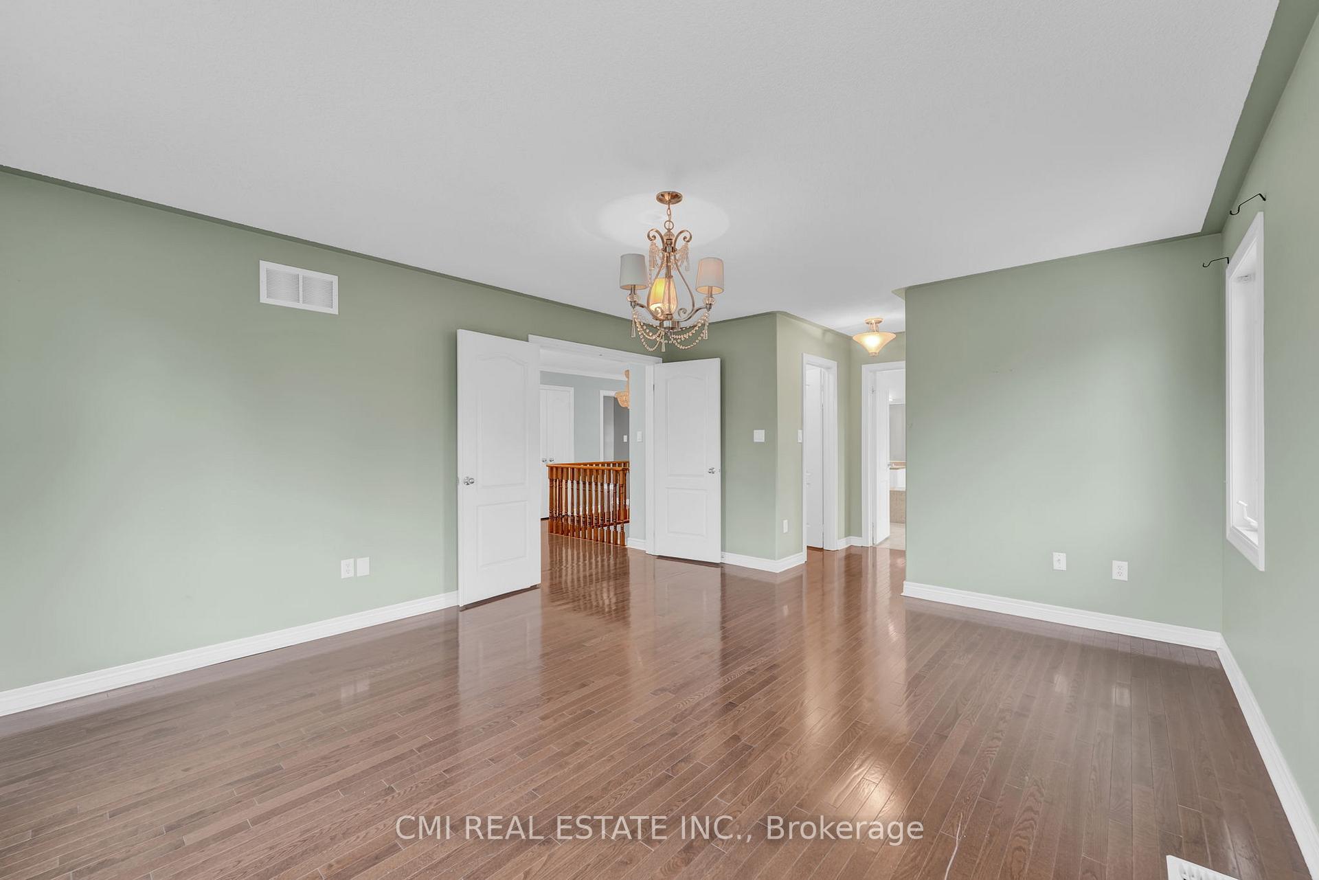 Photo 33 of 32 Hislop Drive, Markham, Box Grove — HOMEH