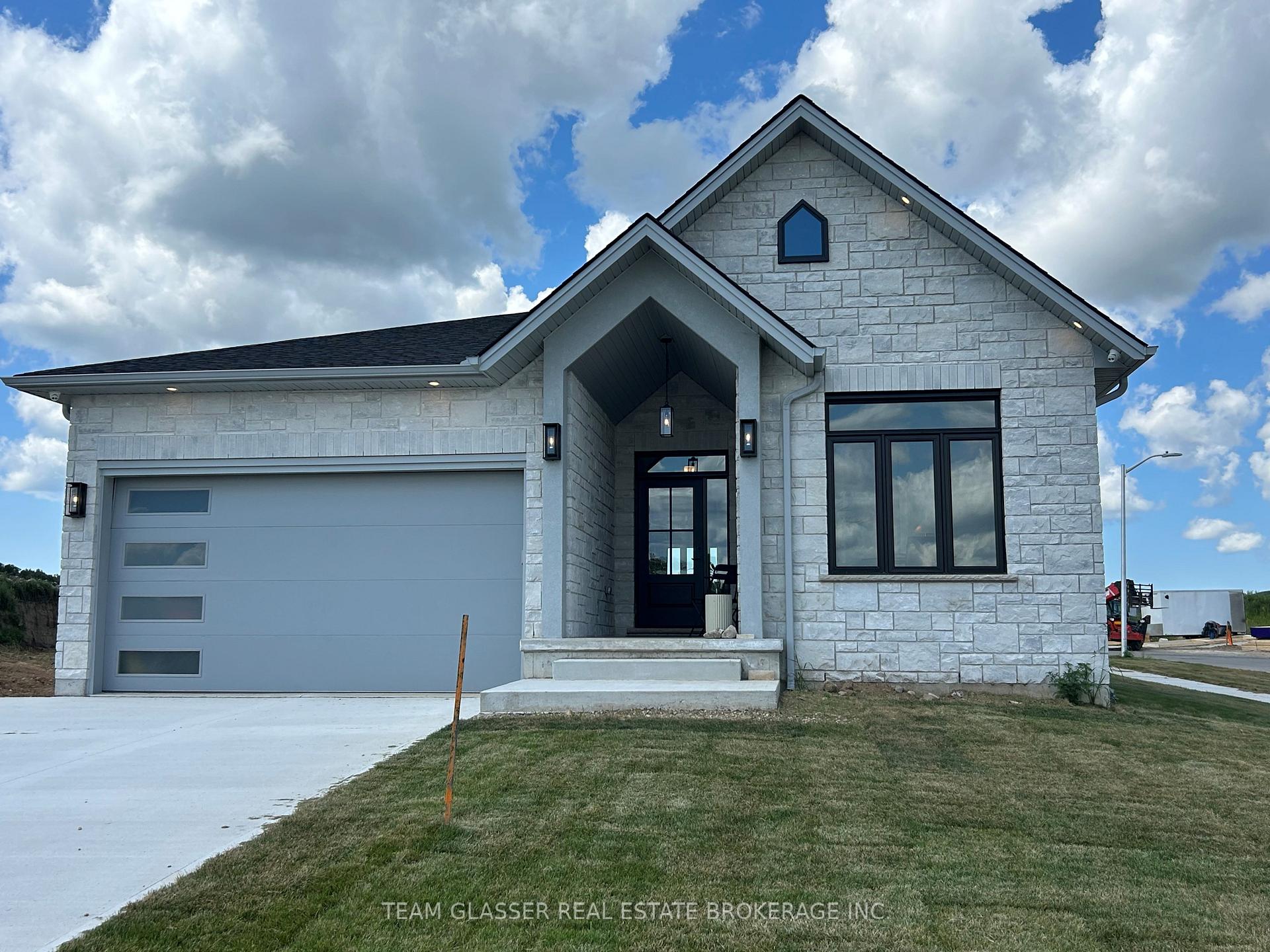 Photo 12 of Unit Lot 20, 79 Allister Drive, Middlesex Centre, Rural Middlesex Centre — HOMEH