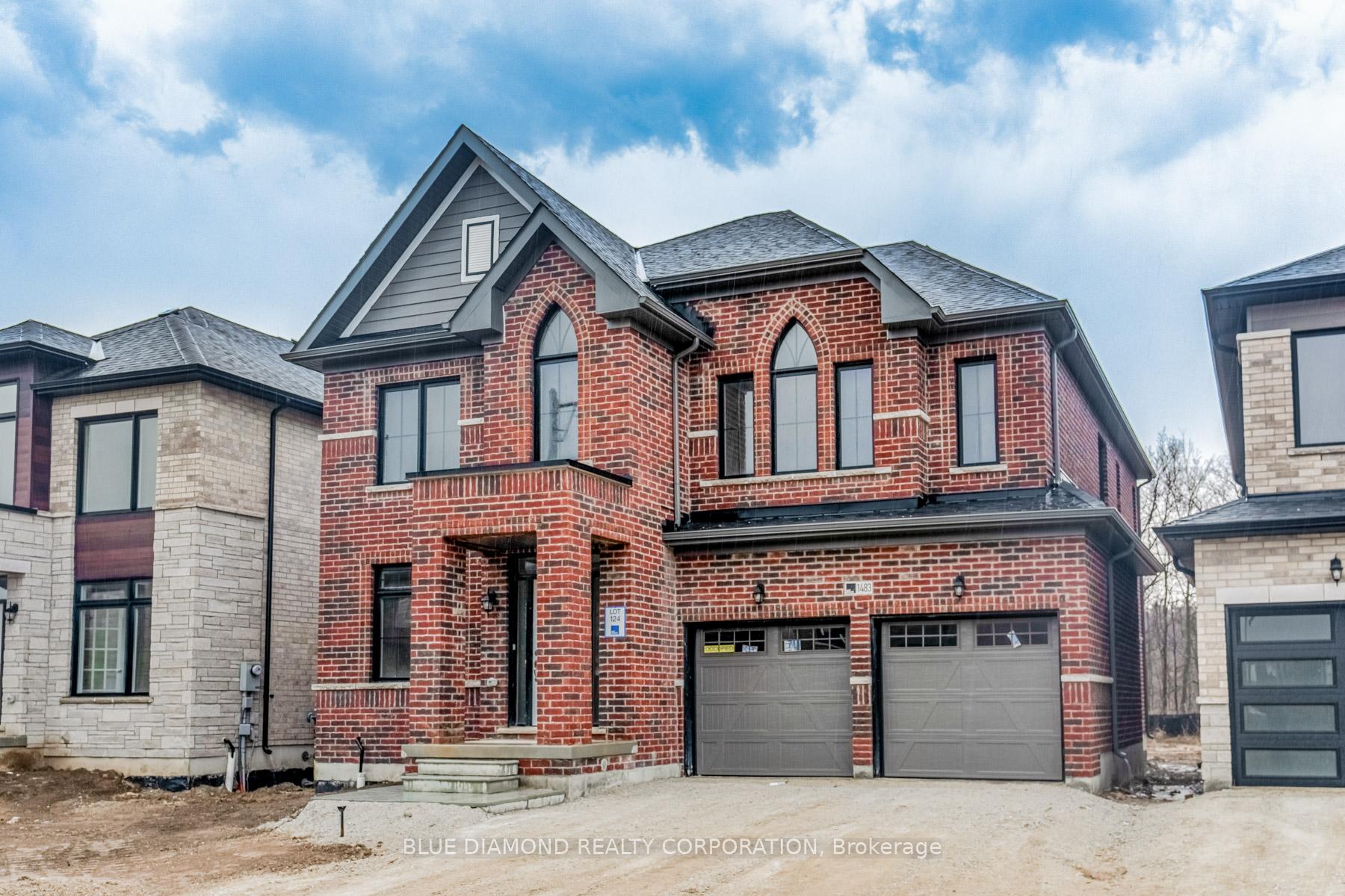 Front of 1483 Wellwood Terrace