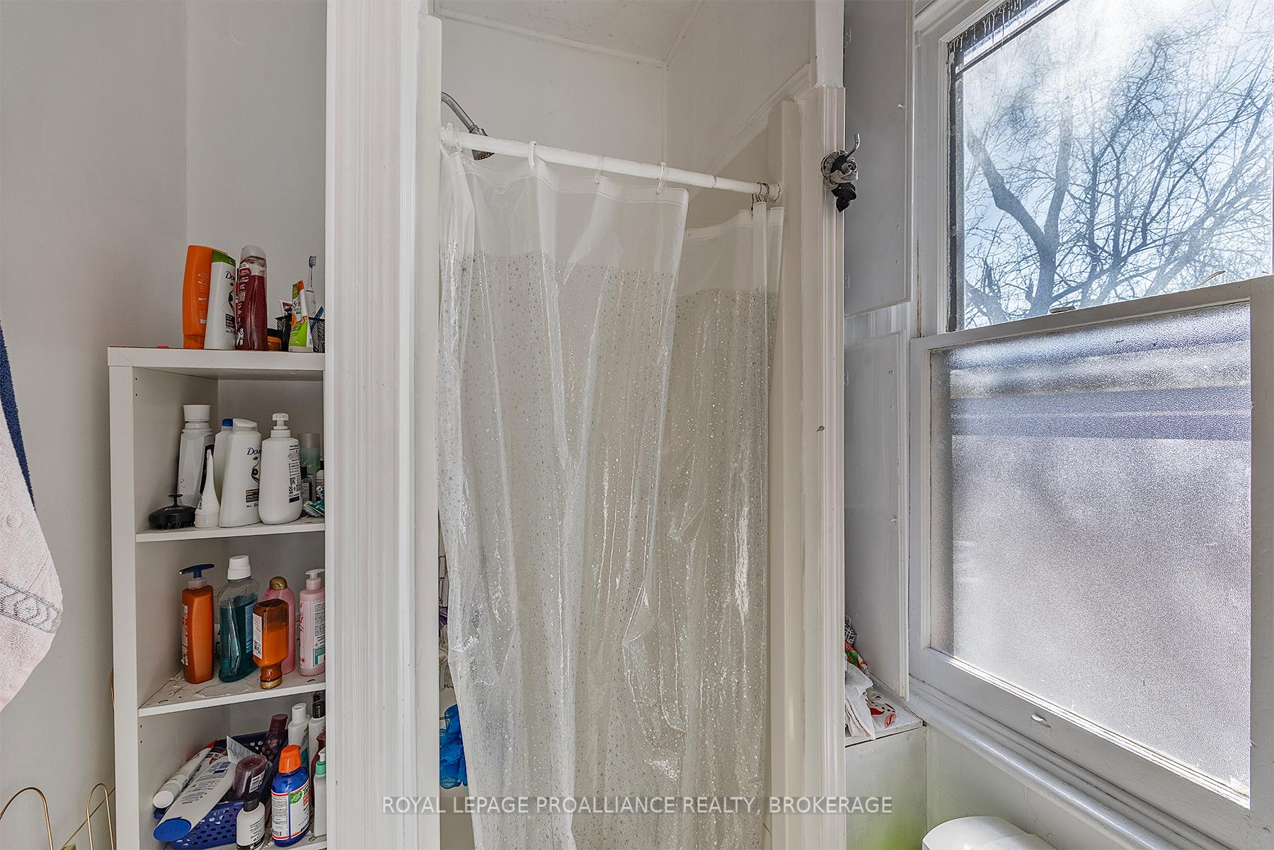 Photo 21 of 235 Alfred Street, Kingston, Central City East — HOMEH