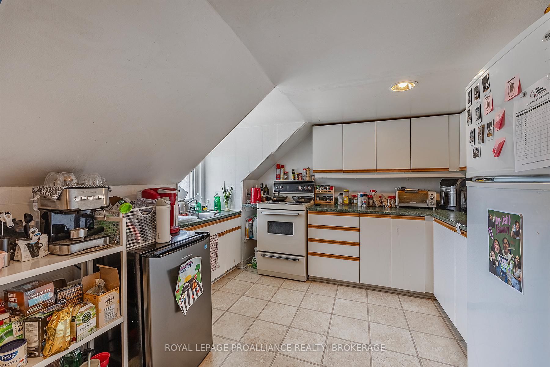 Photo 31 of 235 Alfred Street, Kingston, Central City East — HOMEH