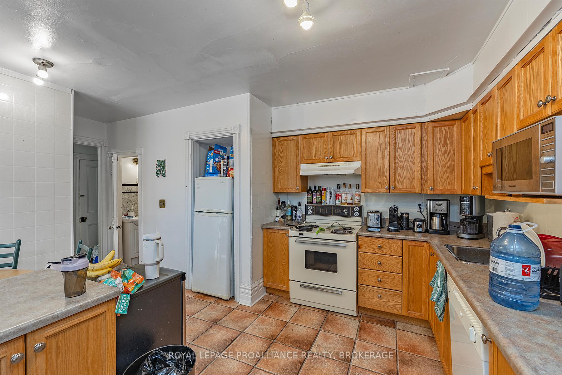 Photo 35 of 235 Alfred Street, Kingston, Central City East — HOMEH