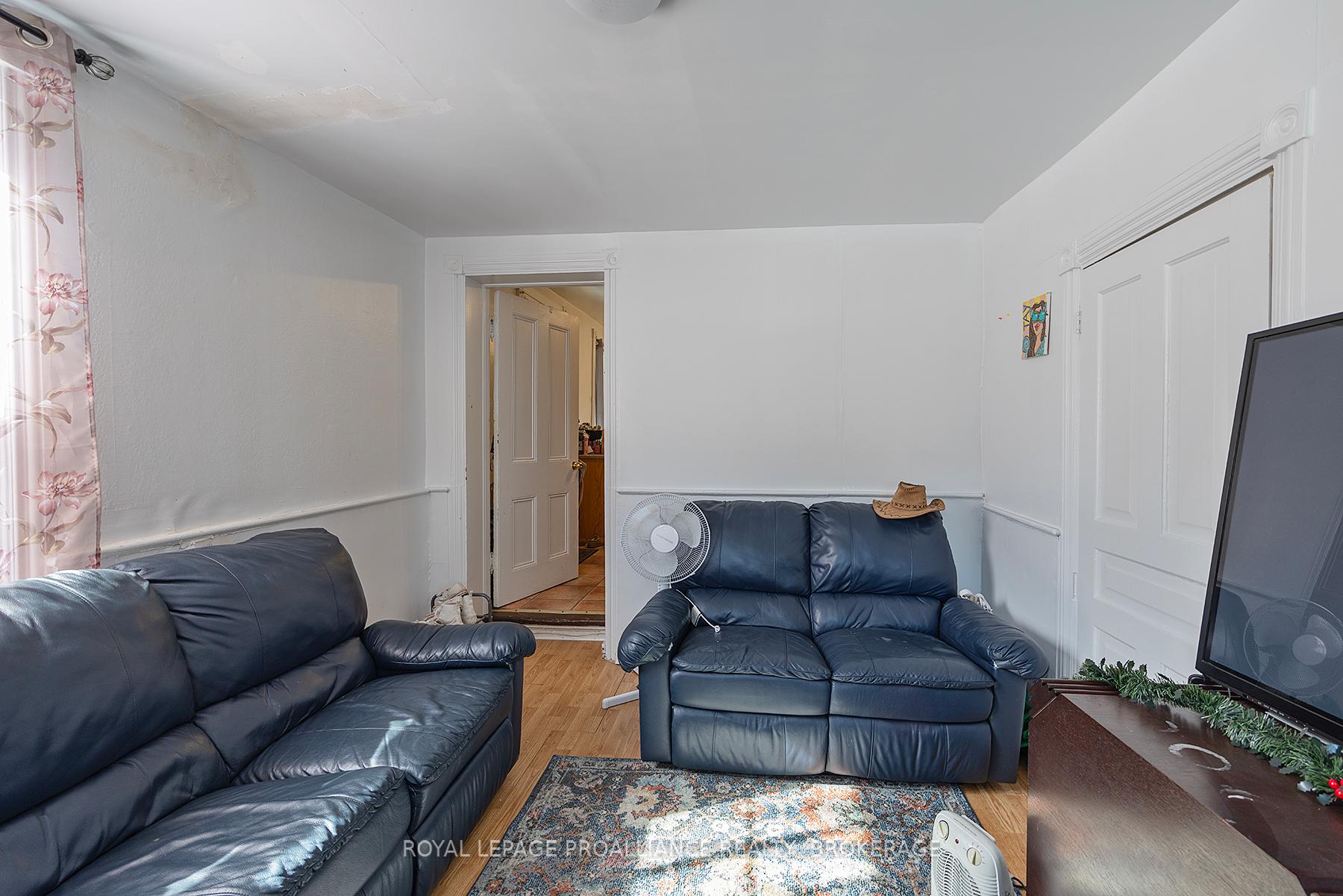 Photo 39 of 235 Alfred Street, Kingston, Central City East — HOMEH