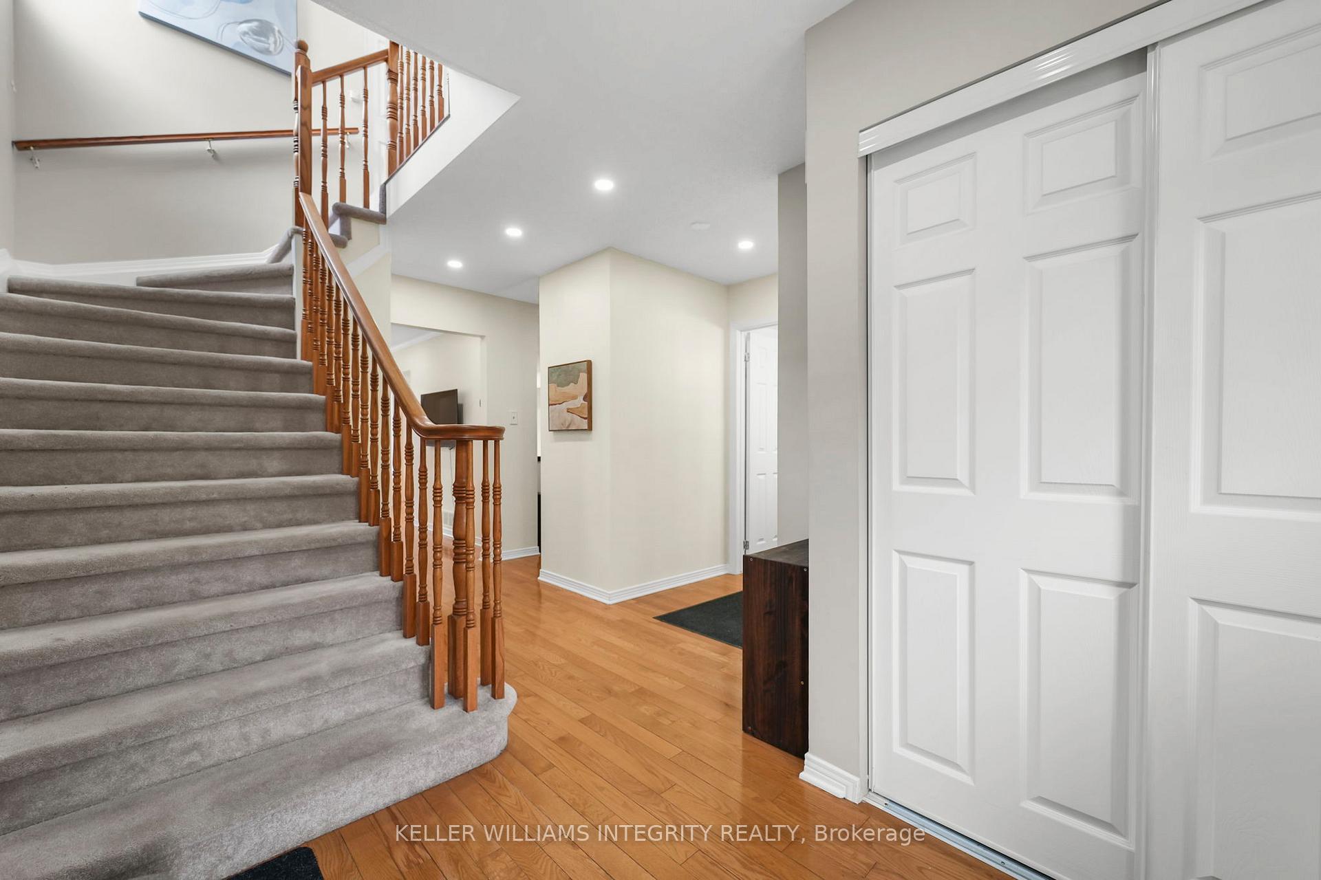 Photo 4 of 43 Aintree Place, Ottawa, Kanata - Bridlewood — HOMEH